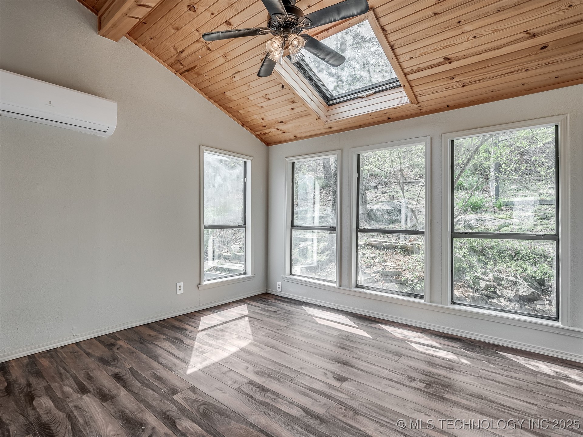 1645 Marian Lane Property Photo 66