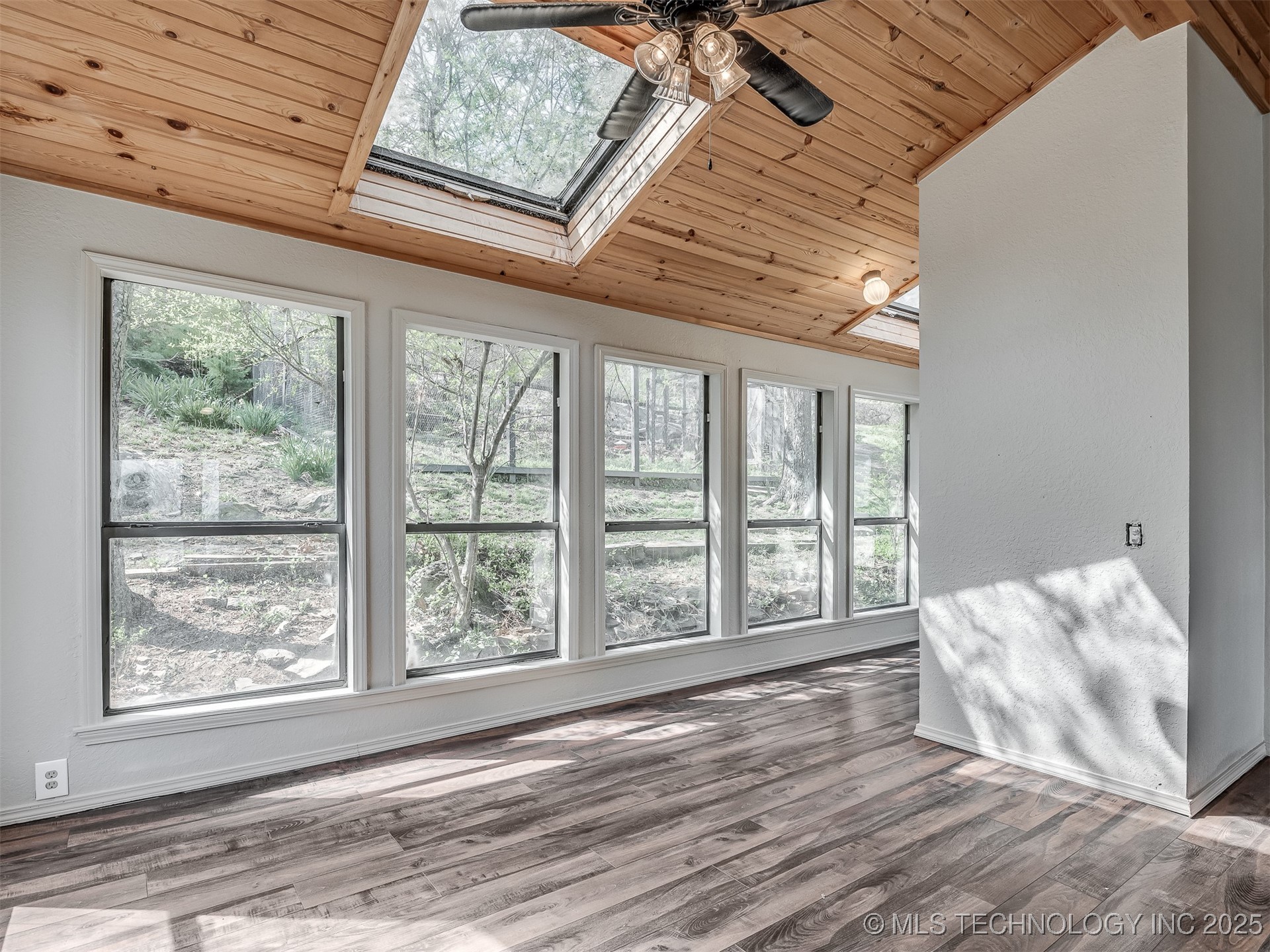 1645 Marian Lane Property Photo 67