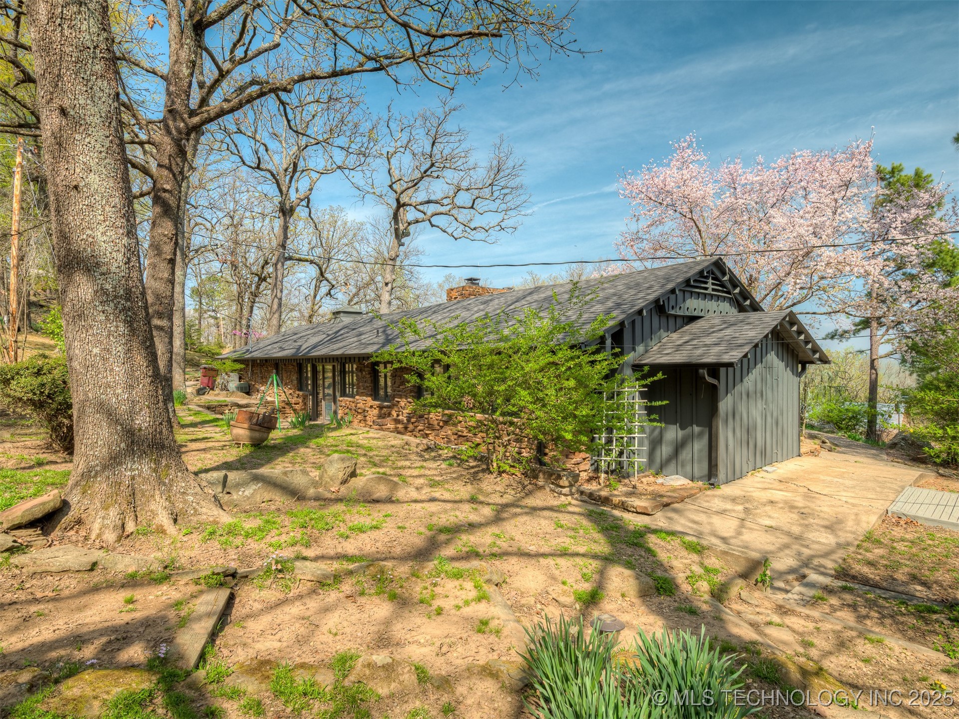 1645 Marian Lane Property Photo 74