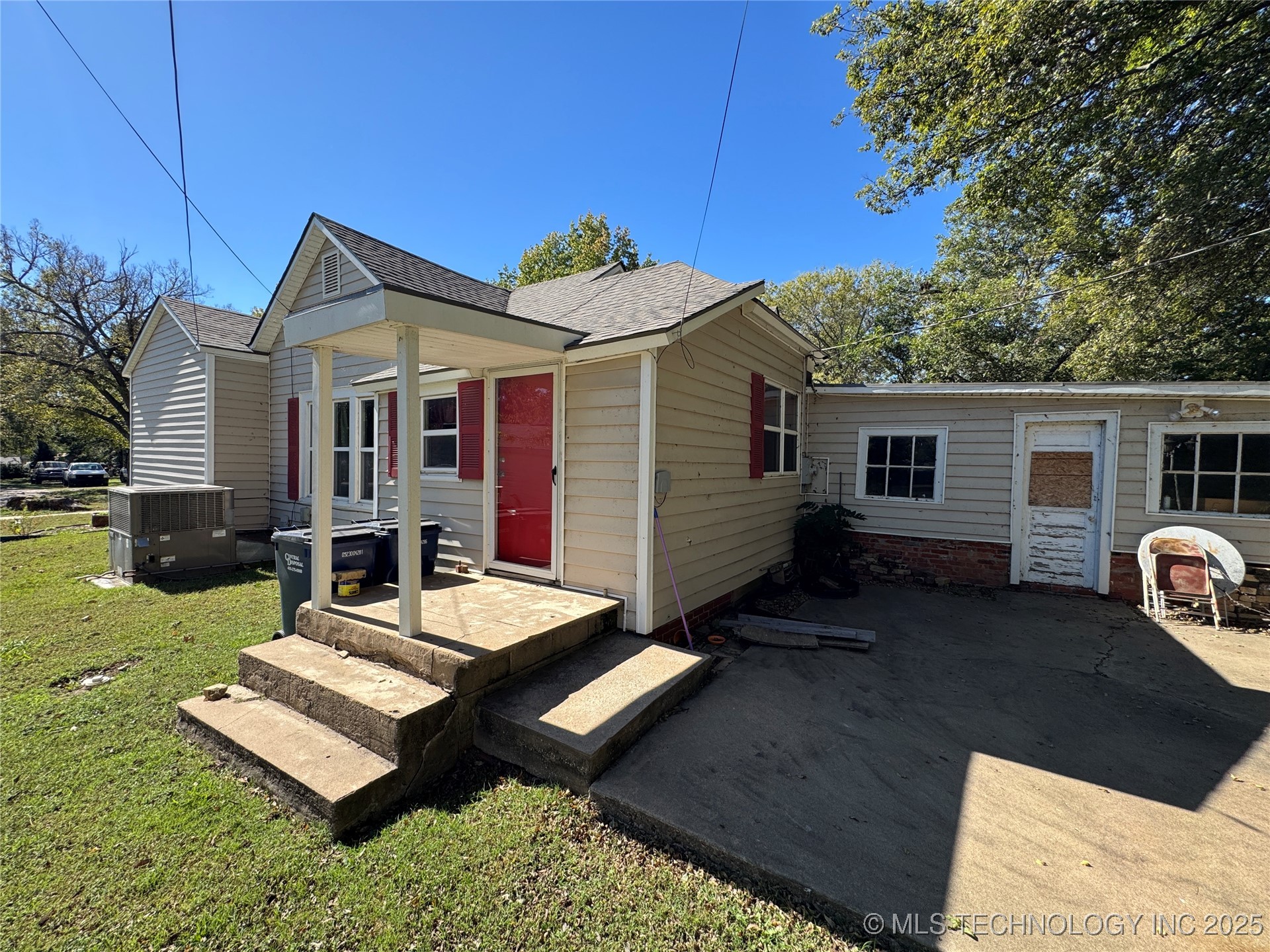 505 W Pawnee Street Property Photo 6