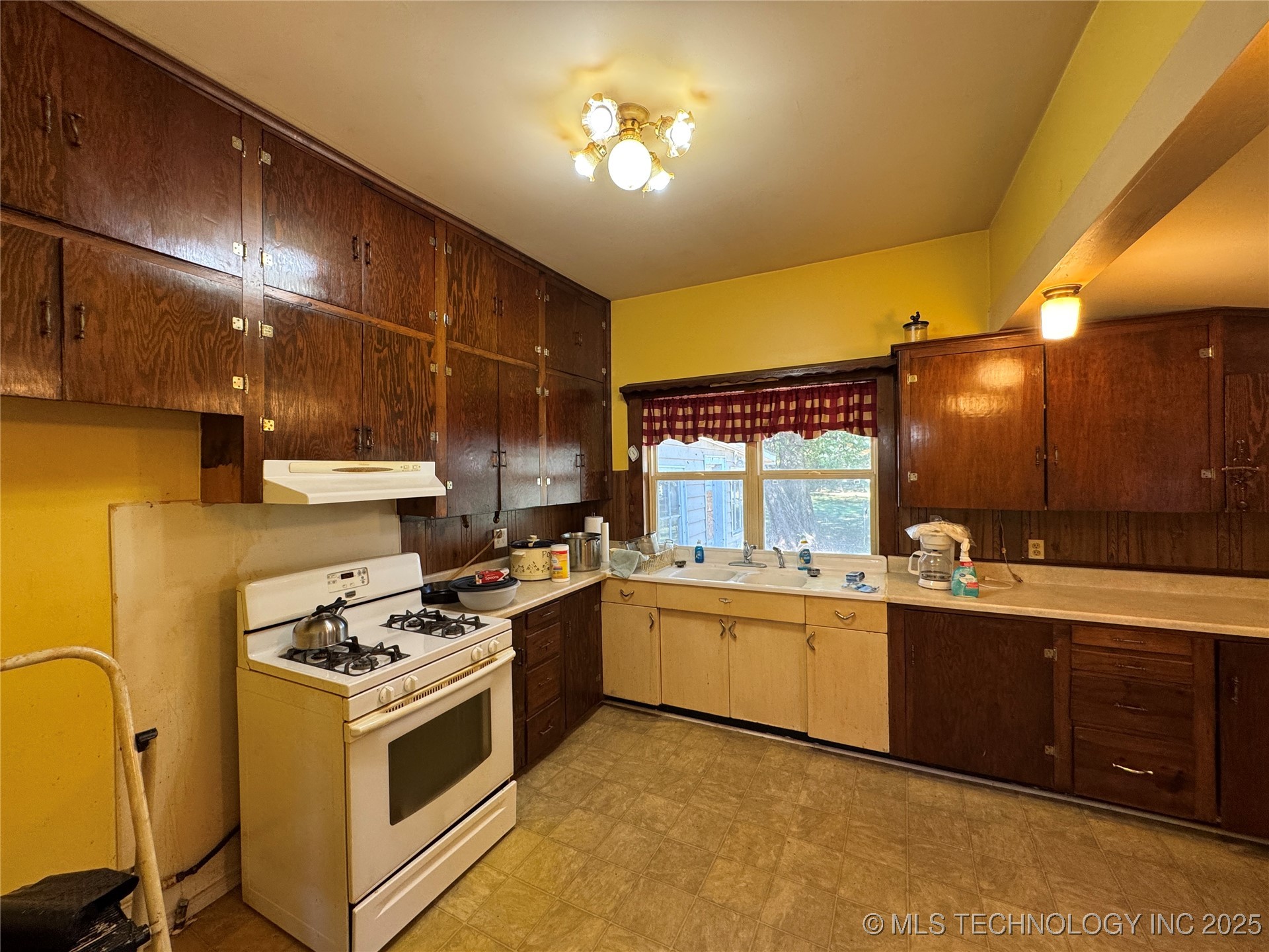 505 W Pawnee Street Property Photo 15