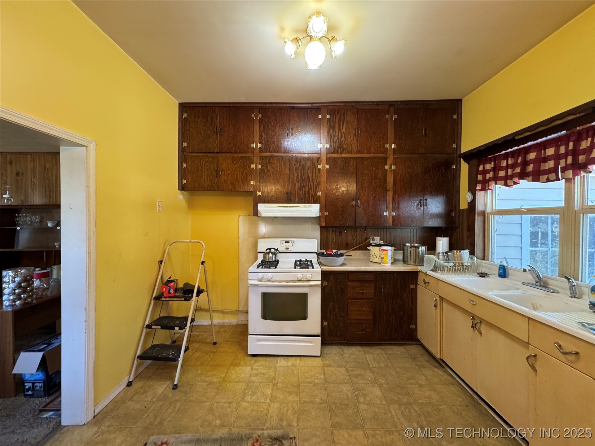 505 W Pawnee Street Property Photo 16