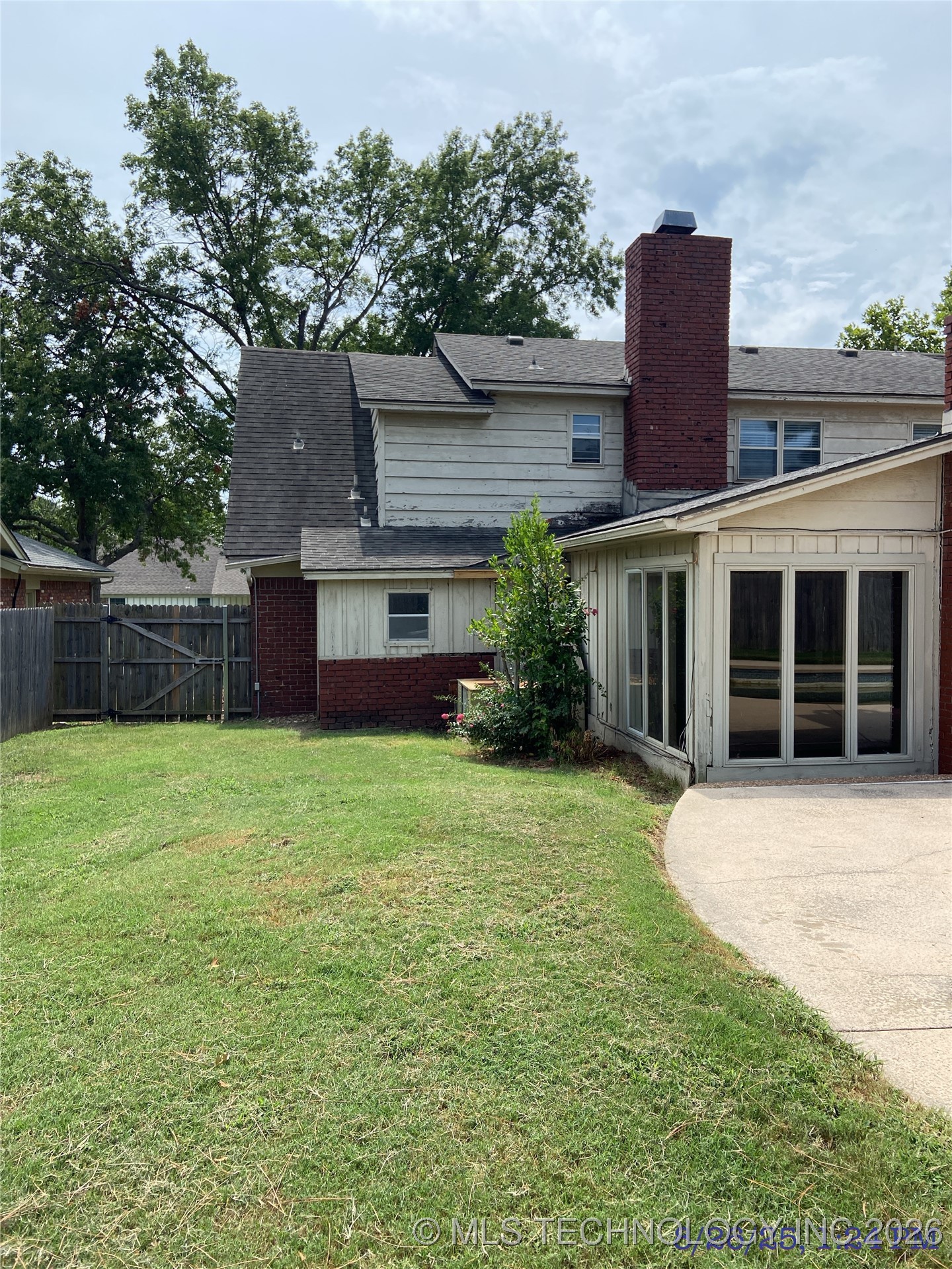 6839 E 52nd Street Property Photo 12