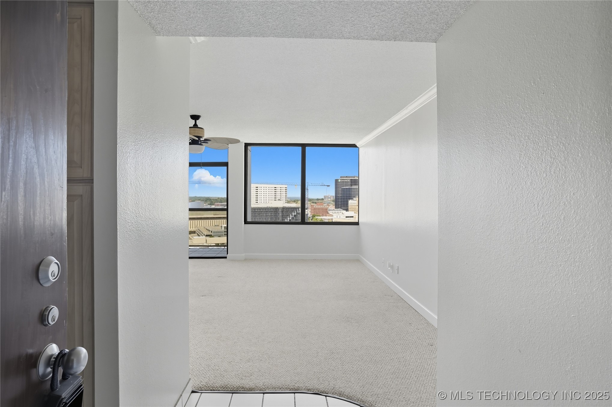 410 W 7th Street 2026 Property Photo 11