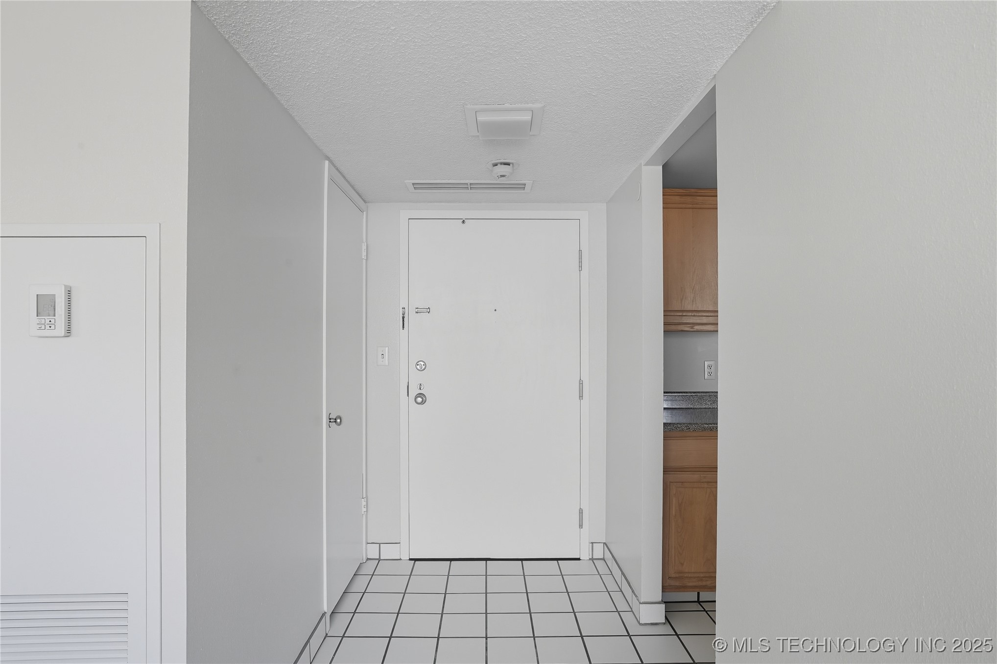 410 W 7th Street 2026 Property Photo 12