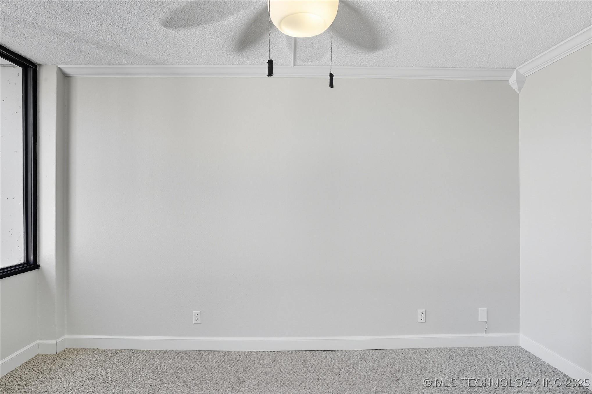 410 W 7th Street 2026 Property Photo 19