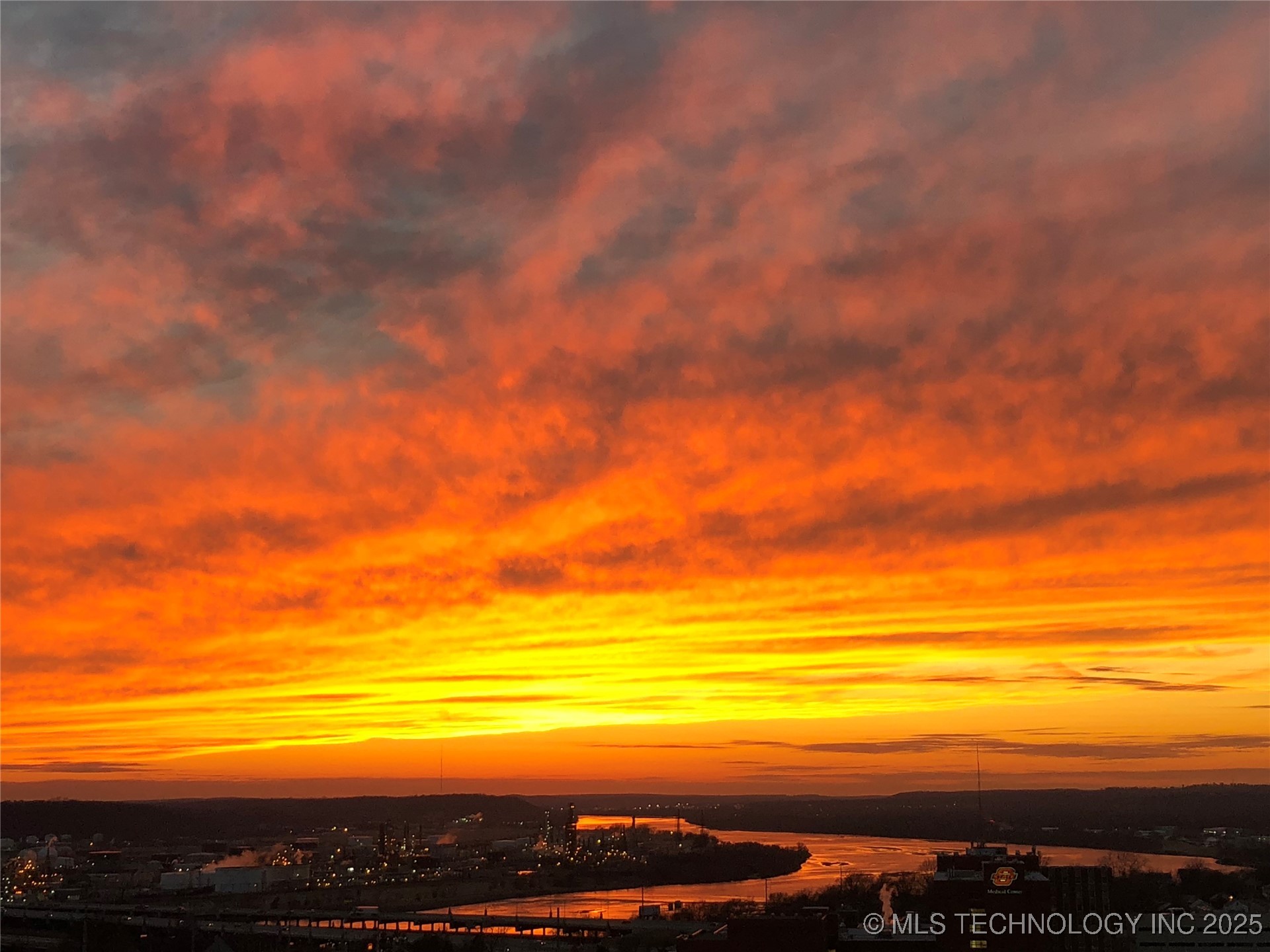 410 W 7th Street 2026 Property Photo 39