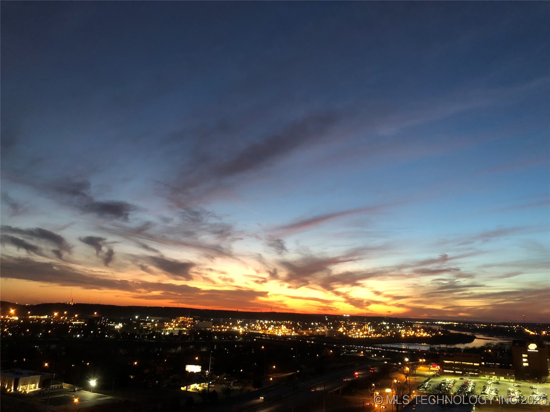 410 W 7th Street 2026 Property Photo 43