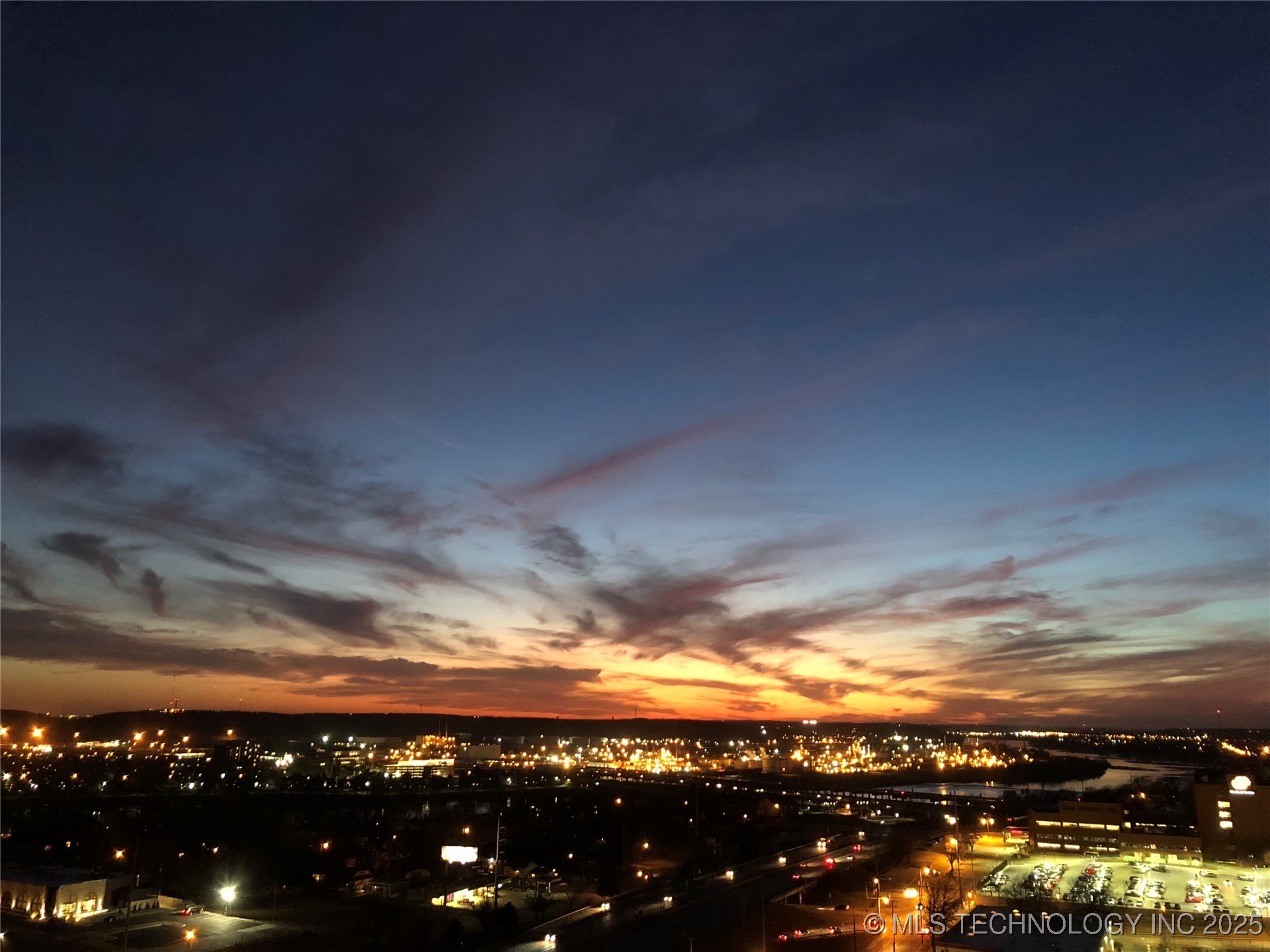 410 W 7th Street 2026 Property Photo 44