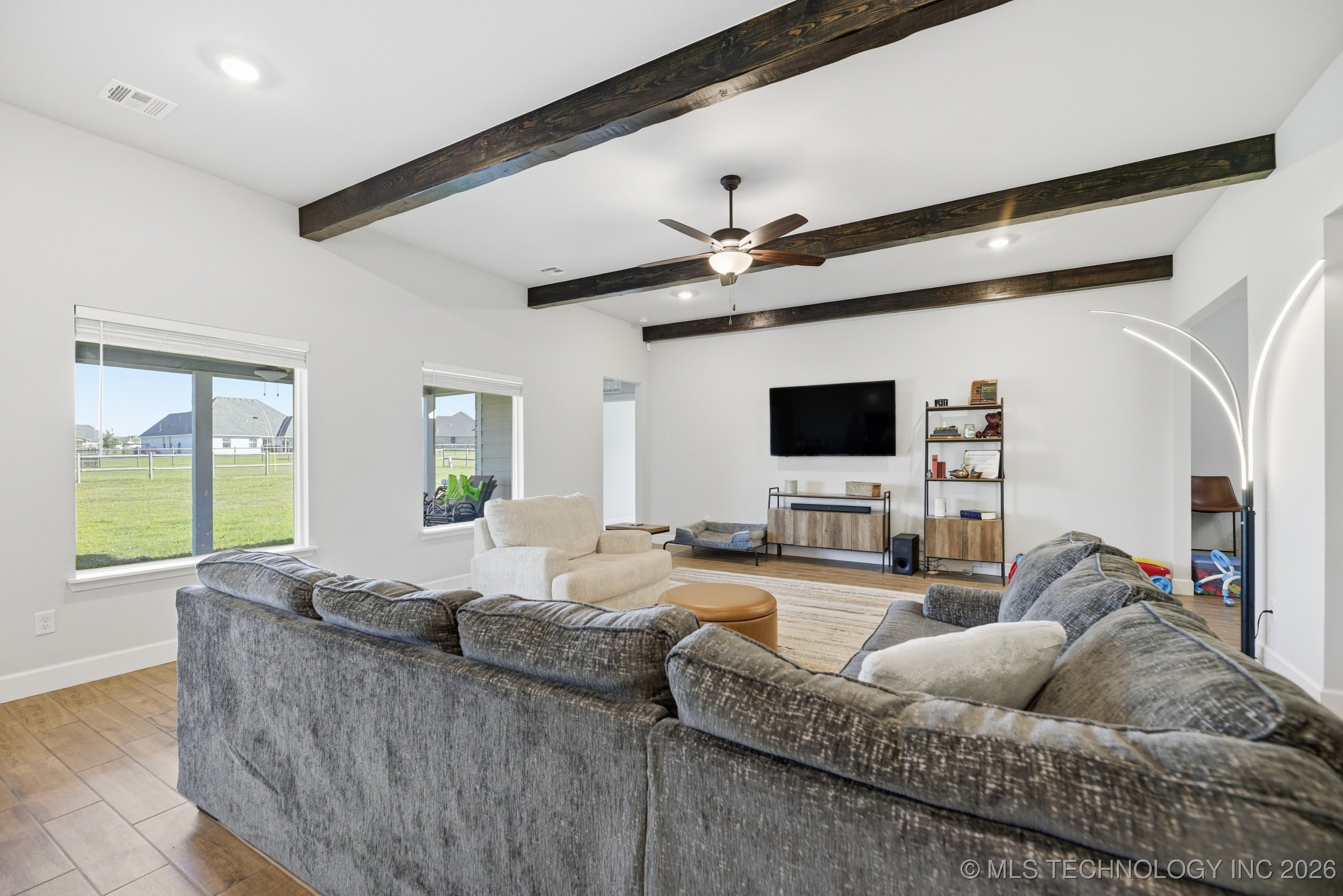 6317 E 88th Street N Property Photo 3