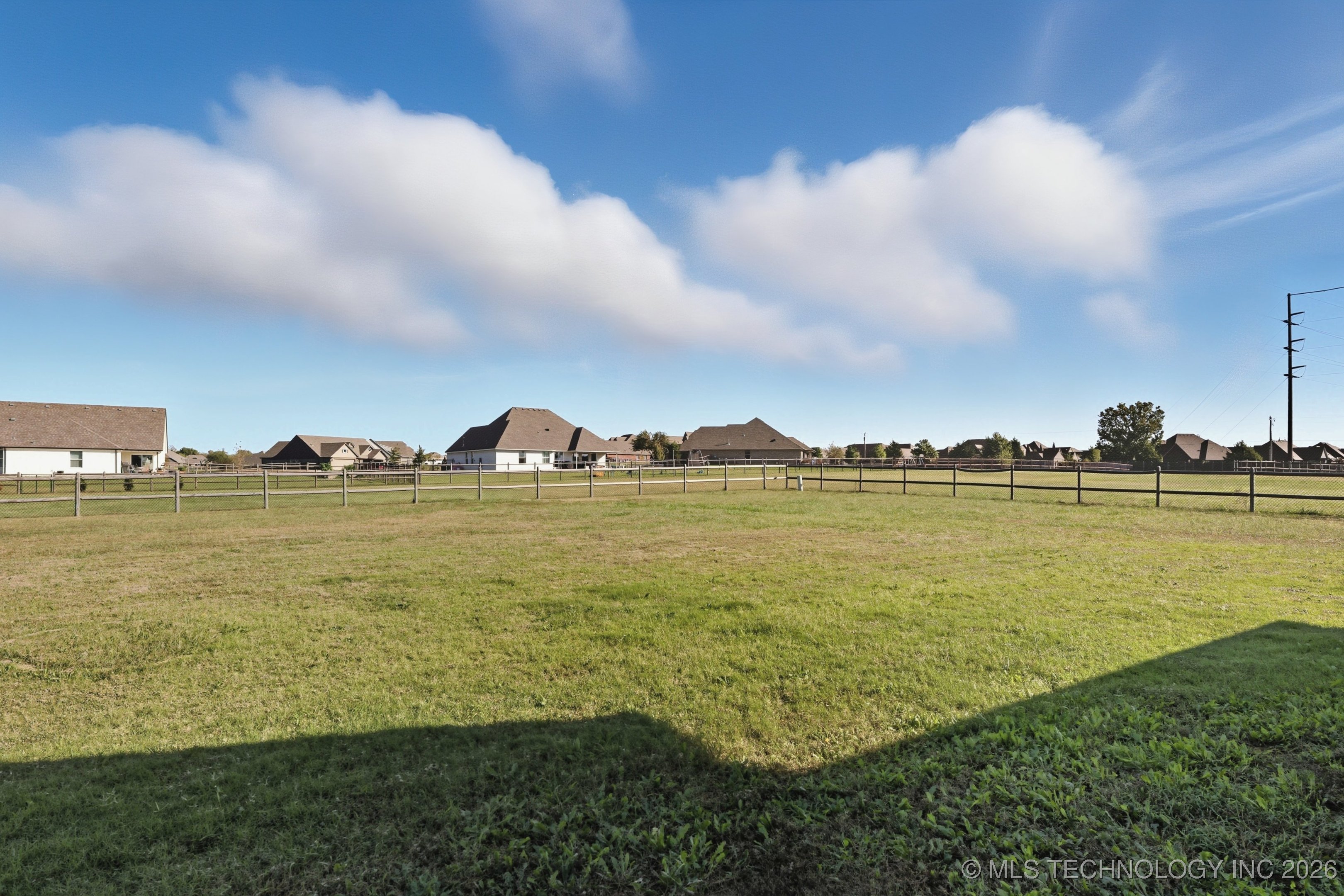 6317 E 88th Street N Property Photo 26