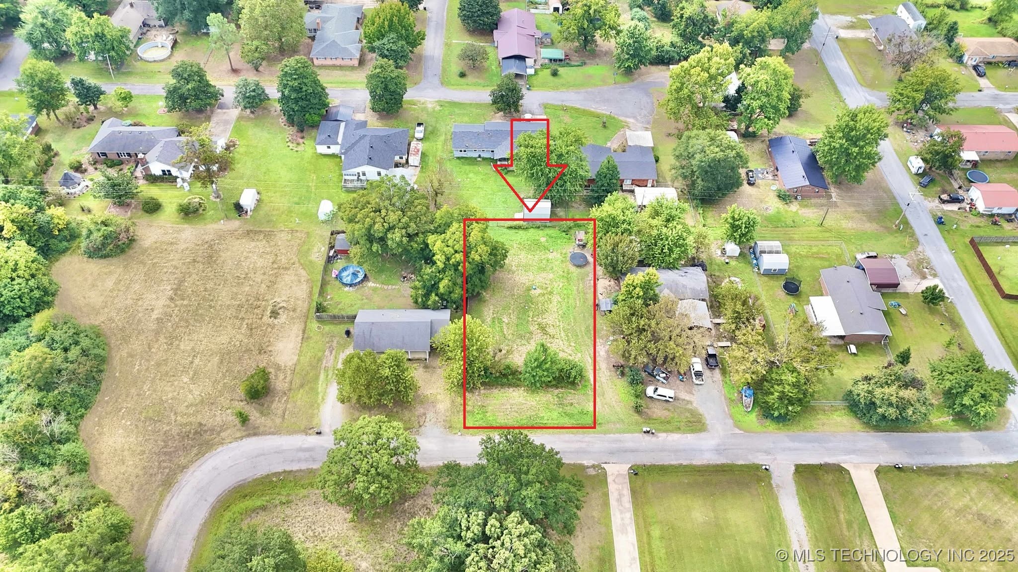 9 NW J Street Property Photo 1