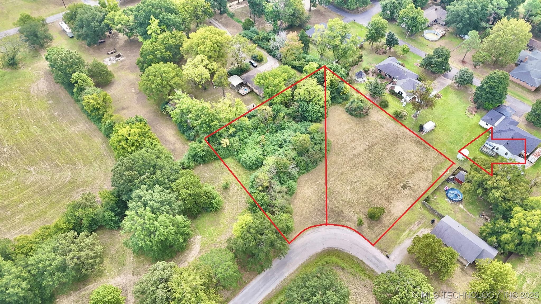 7 Nw J Street Property Photo 1