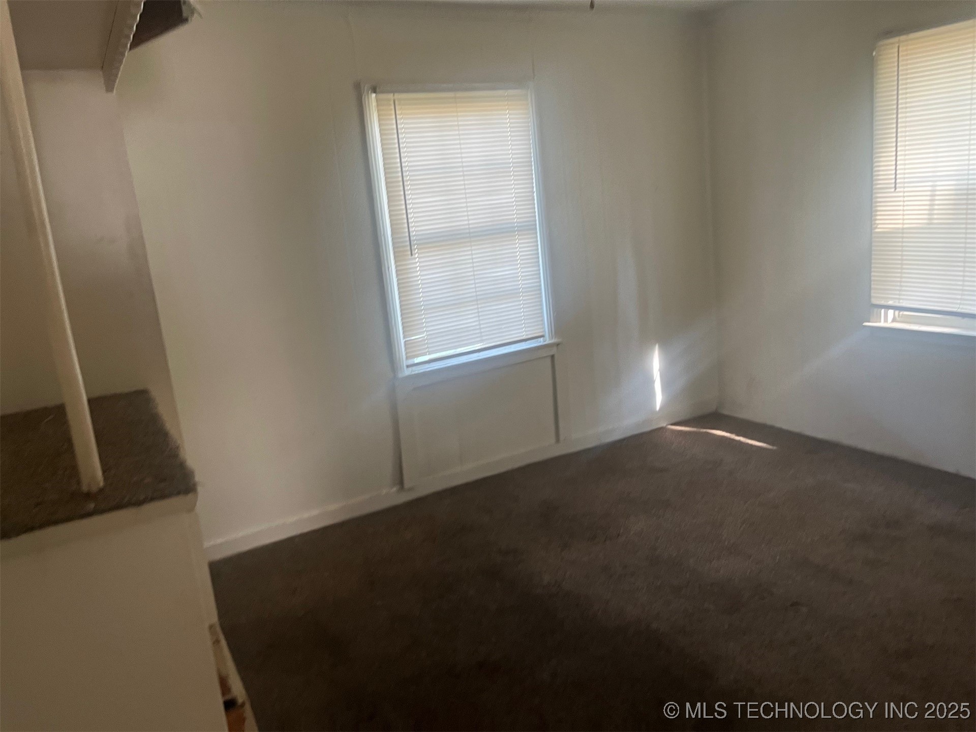 314 E Mohawk Boulevard Property Photo 9