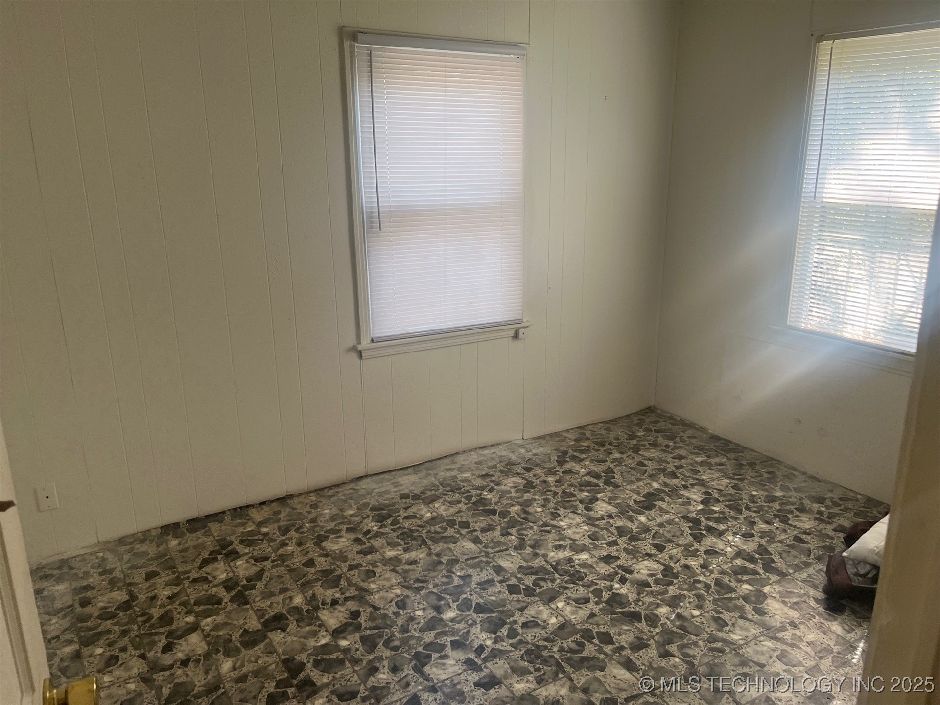 314 E Mohawk Boulevard Property Photo 11