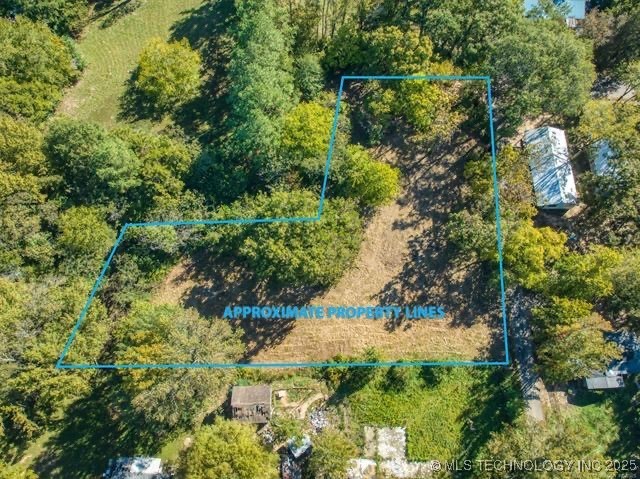 E 11th Street East Property Photo 1