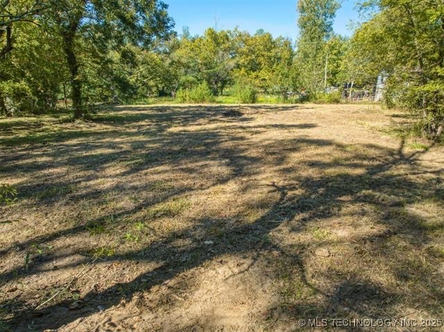 E 11th Street East Property Photo 3