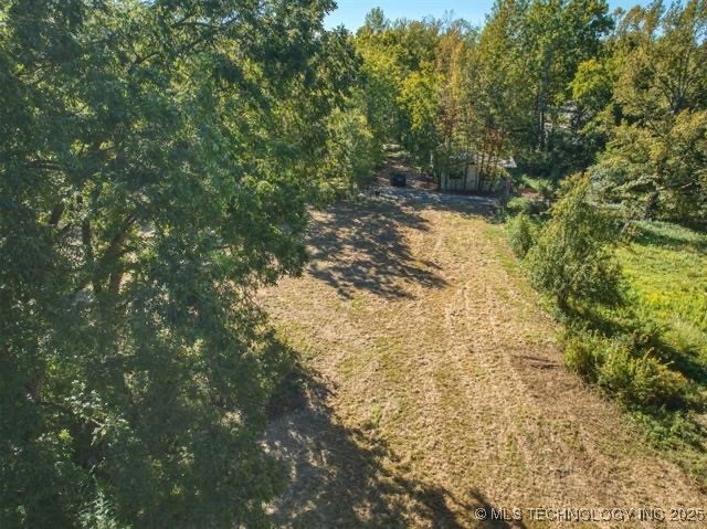 E 11th Street East Property Photo 8