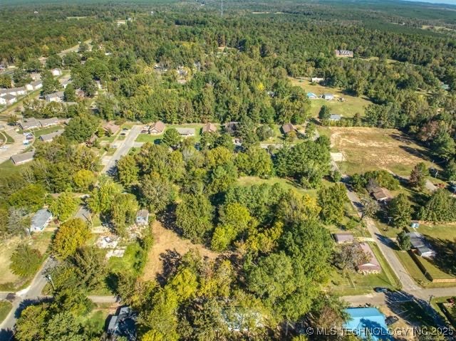 E 11th Street East Property Photo 11