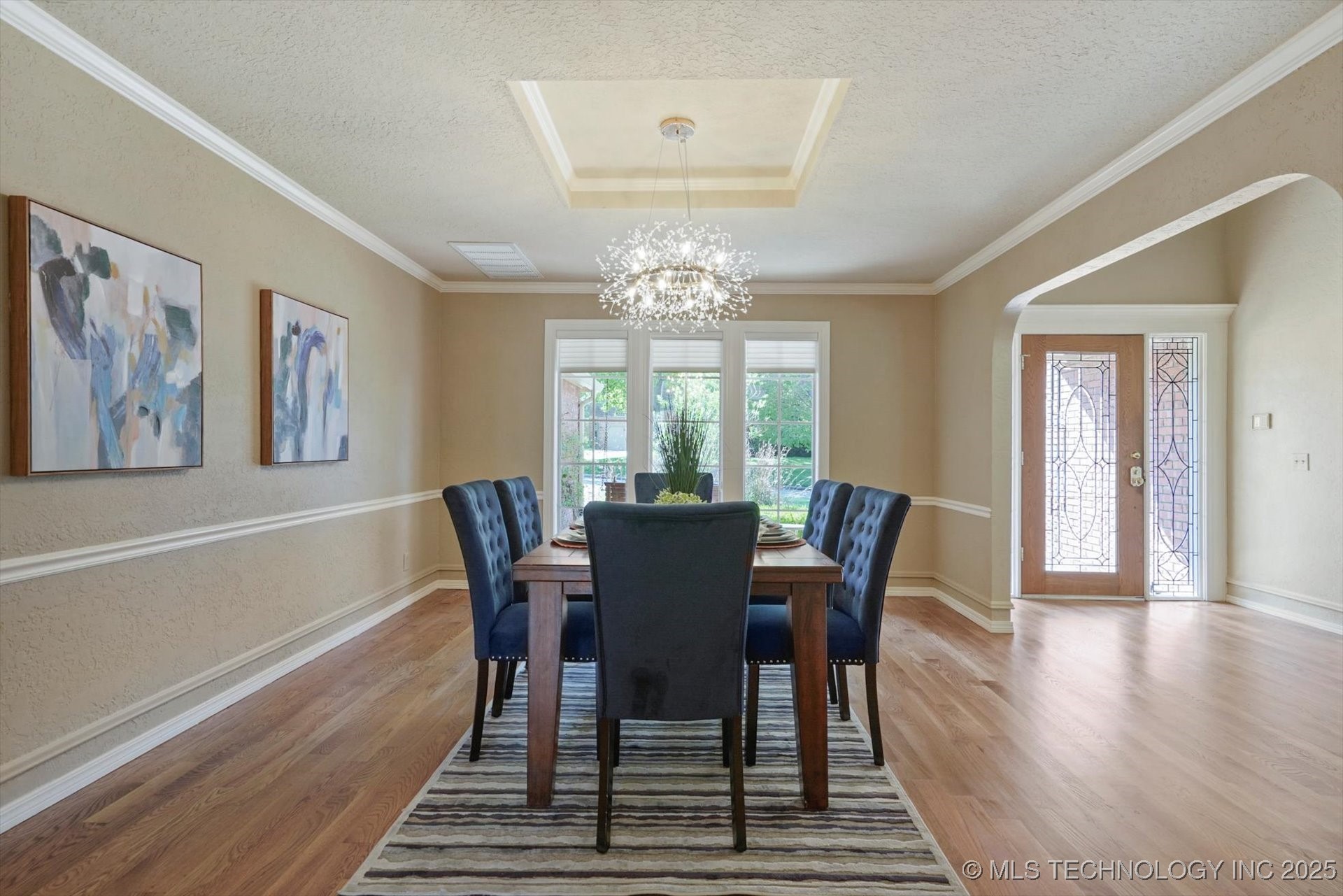 2605 E 74th Place Property Photo 6