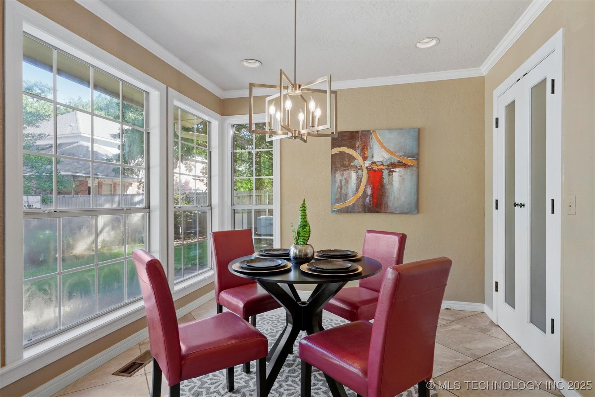 2605 E 74th Place Property Photo 12