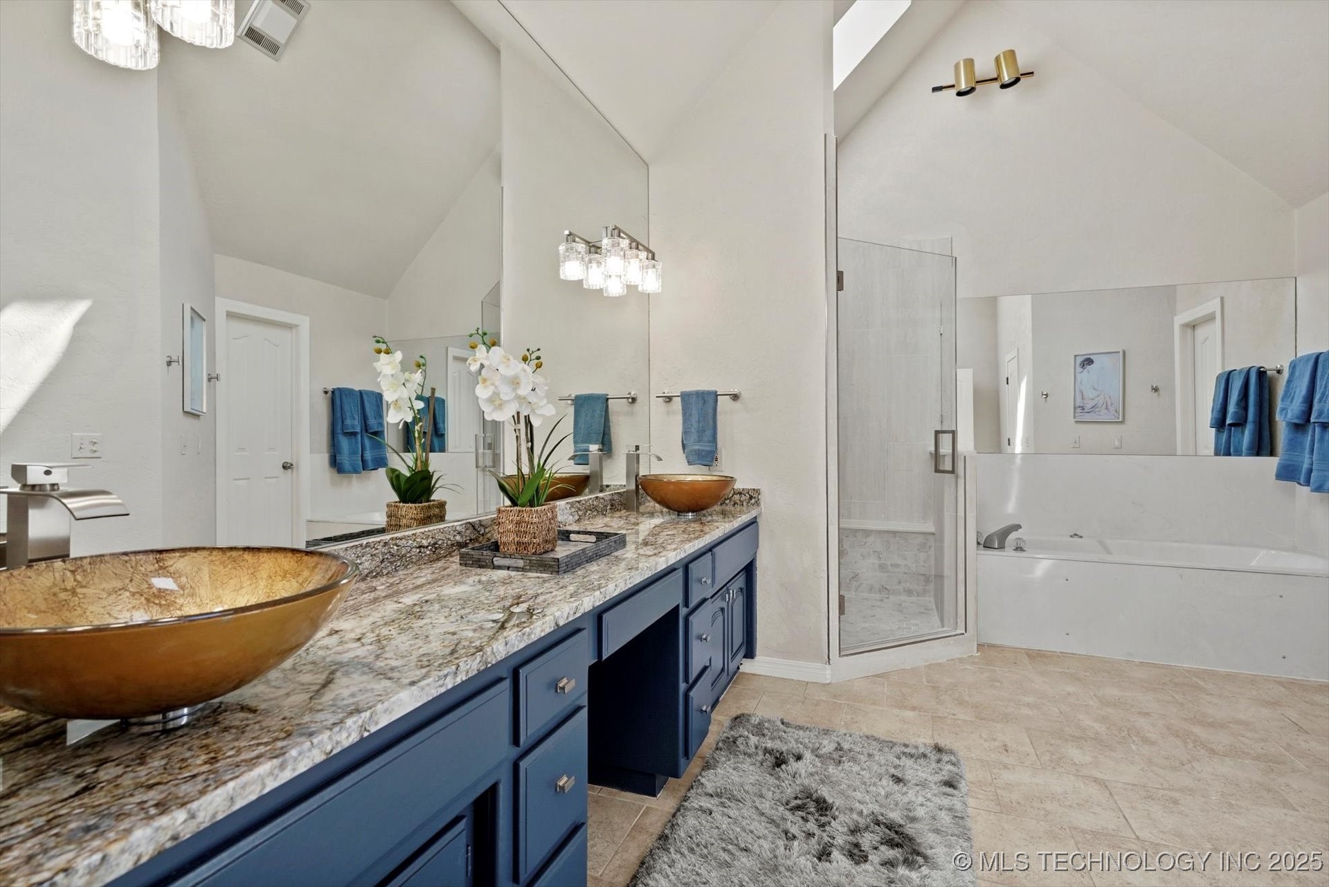 2605 E 74th Place Property Photo 15