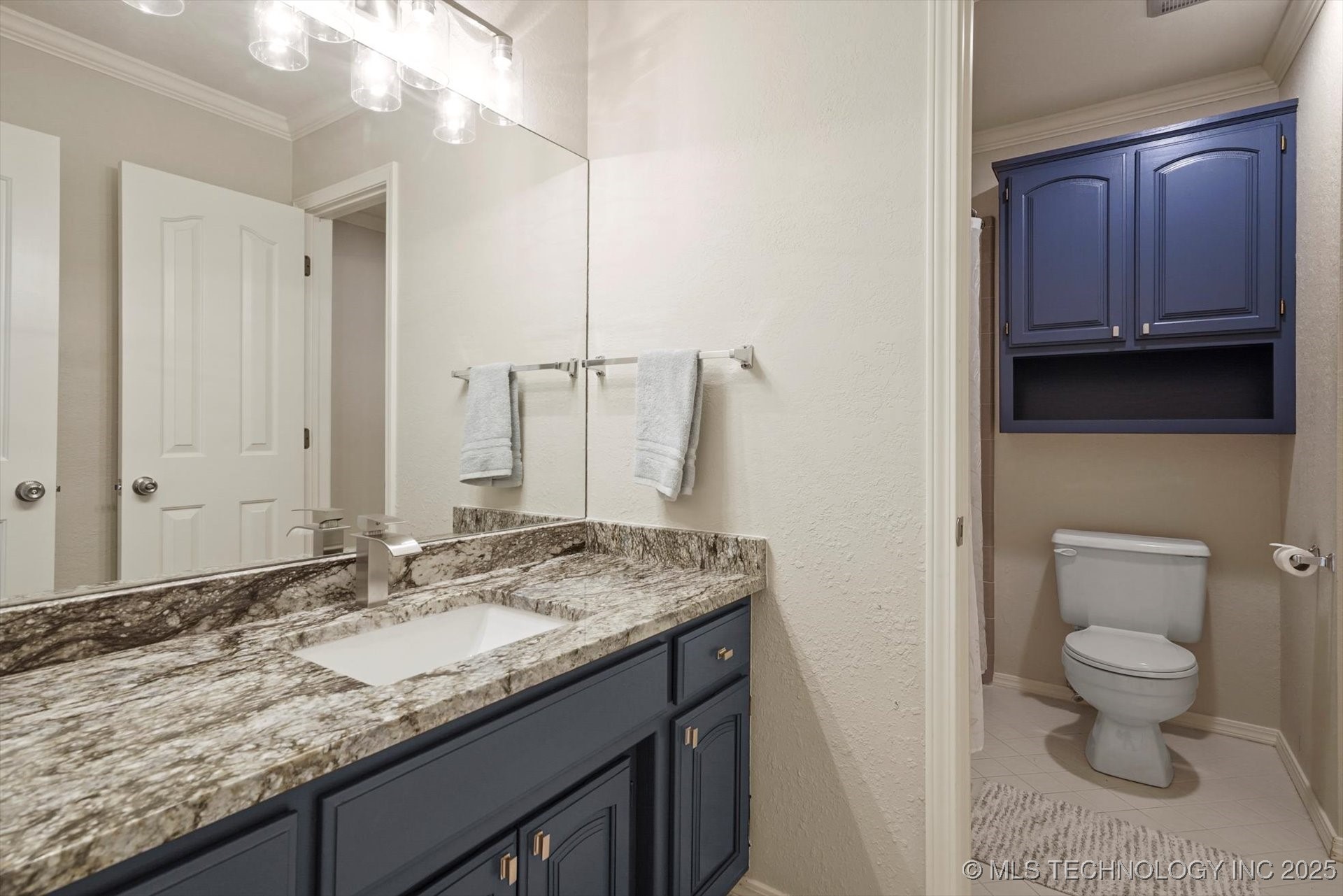 2605 E 74th Place Property Photo 20