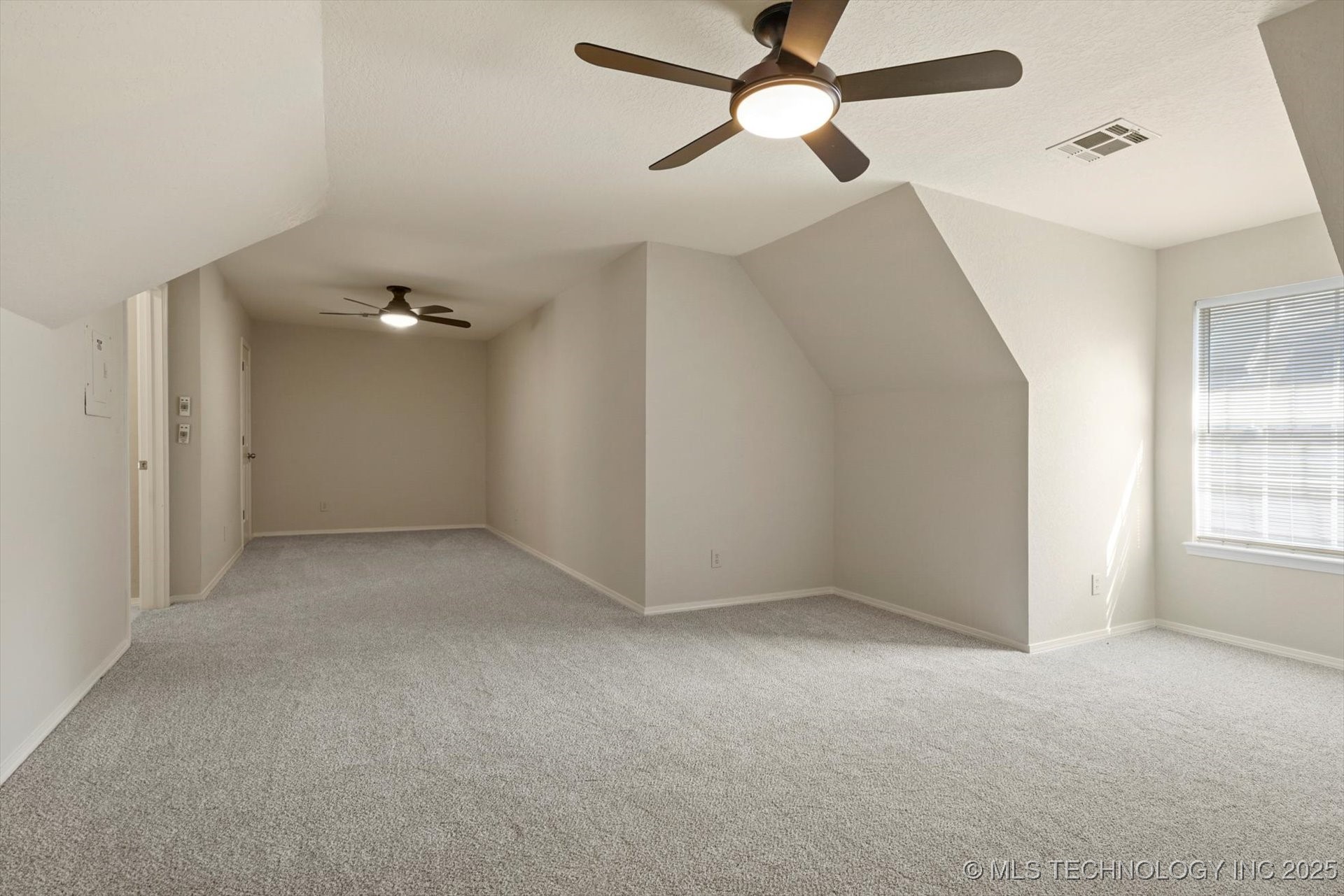 2605 E 74th Place Property Photo 26