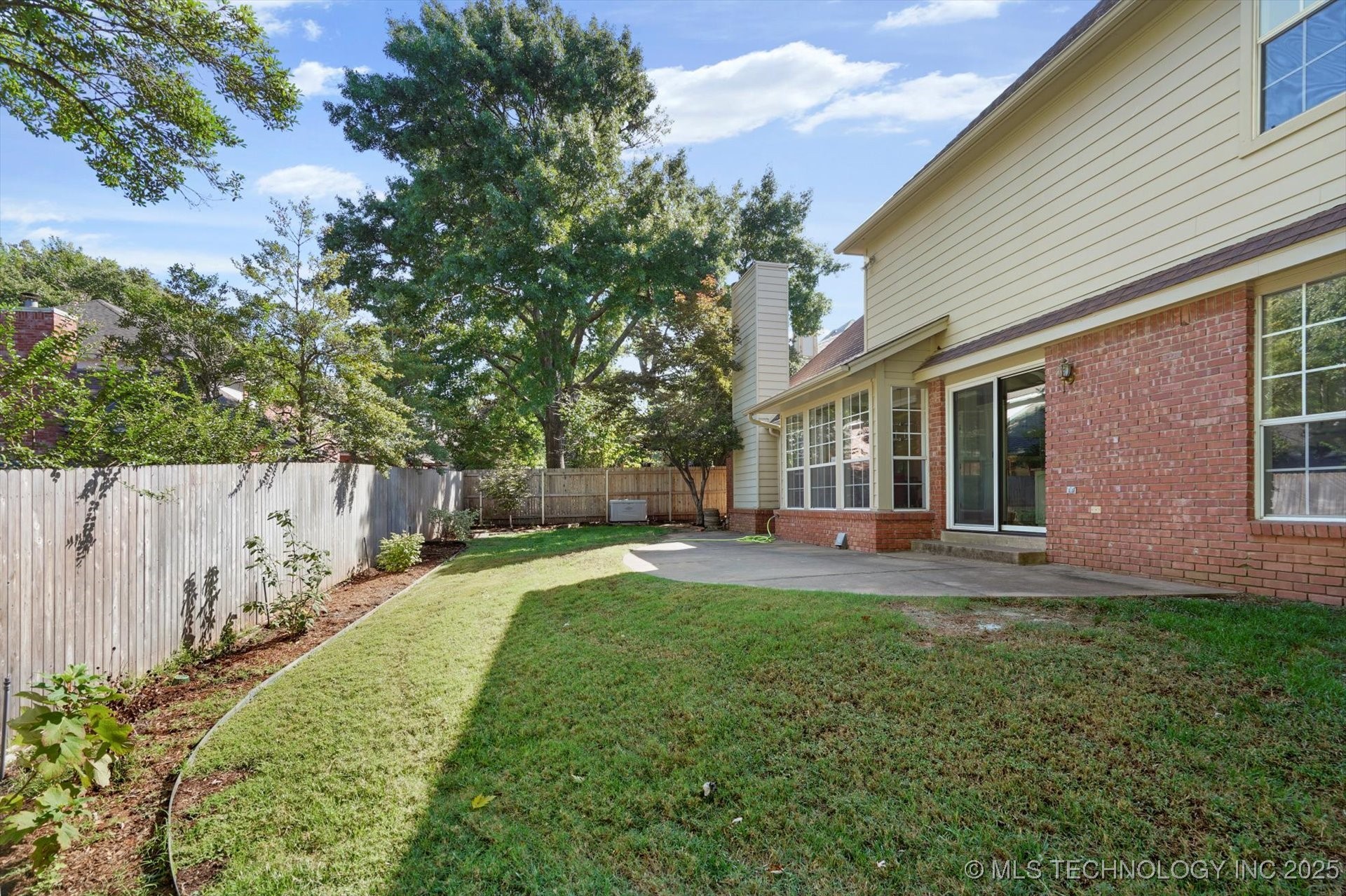 2605 E 74th Place Property Photo 27