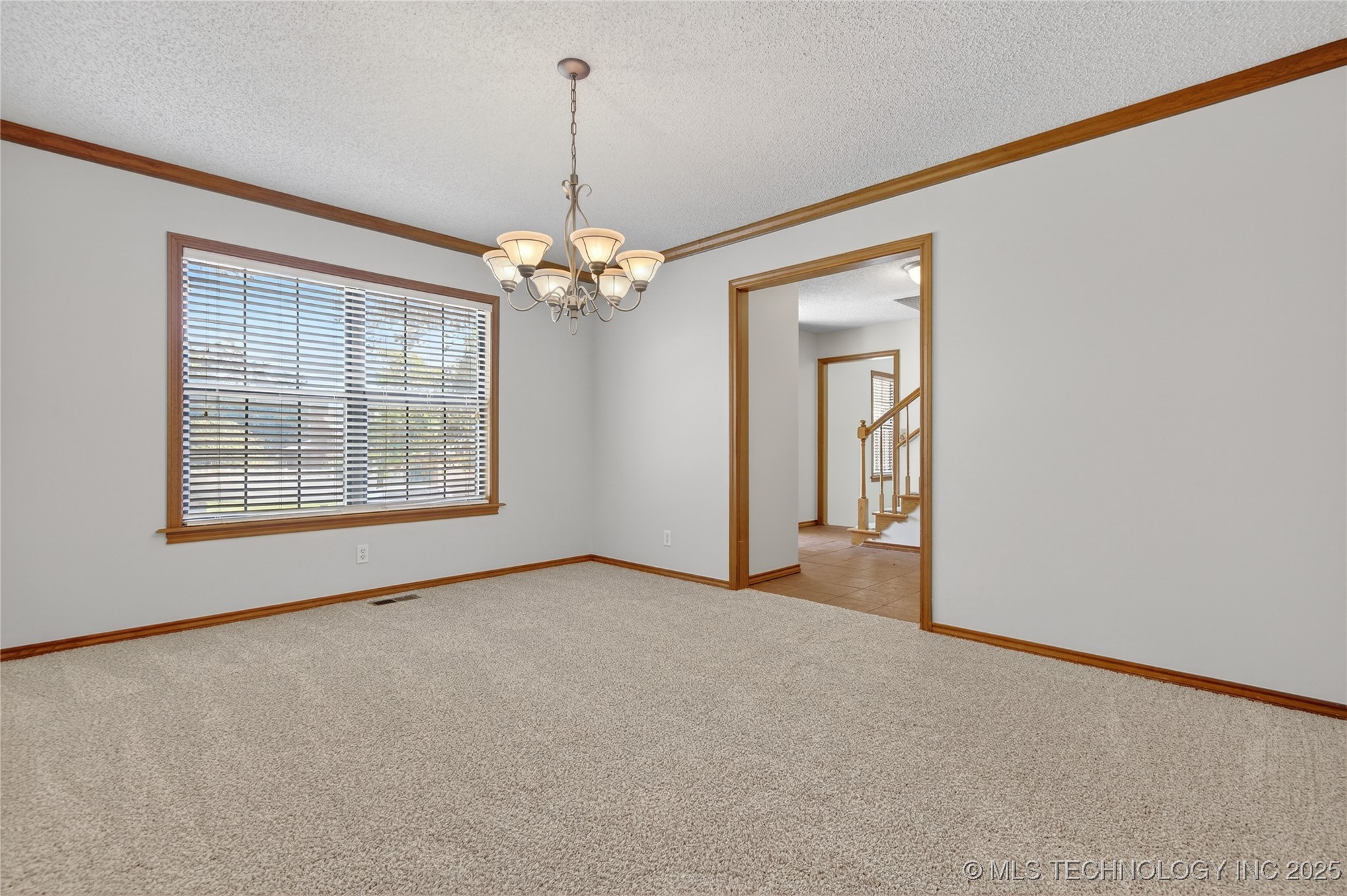 2925 Claremont Drive Property Photo 11