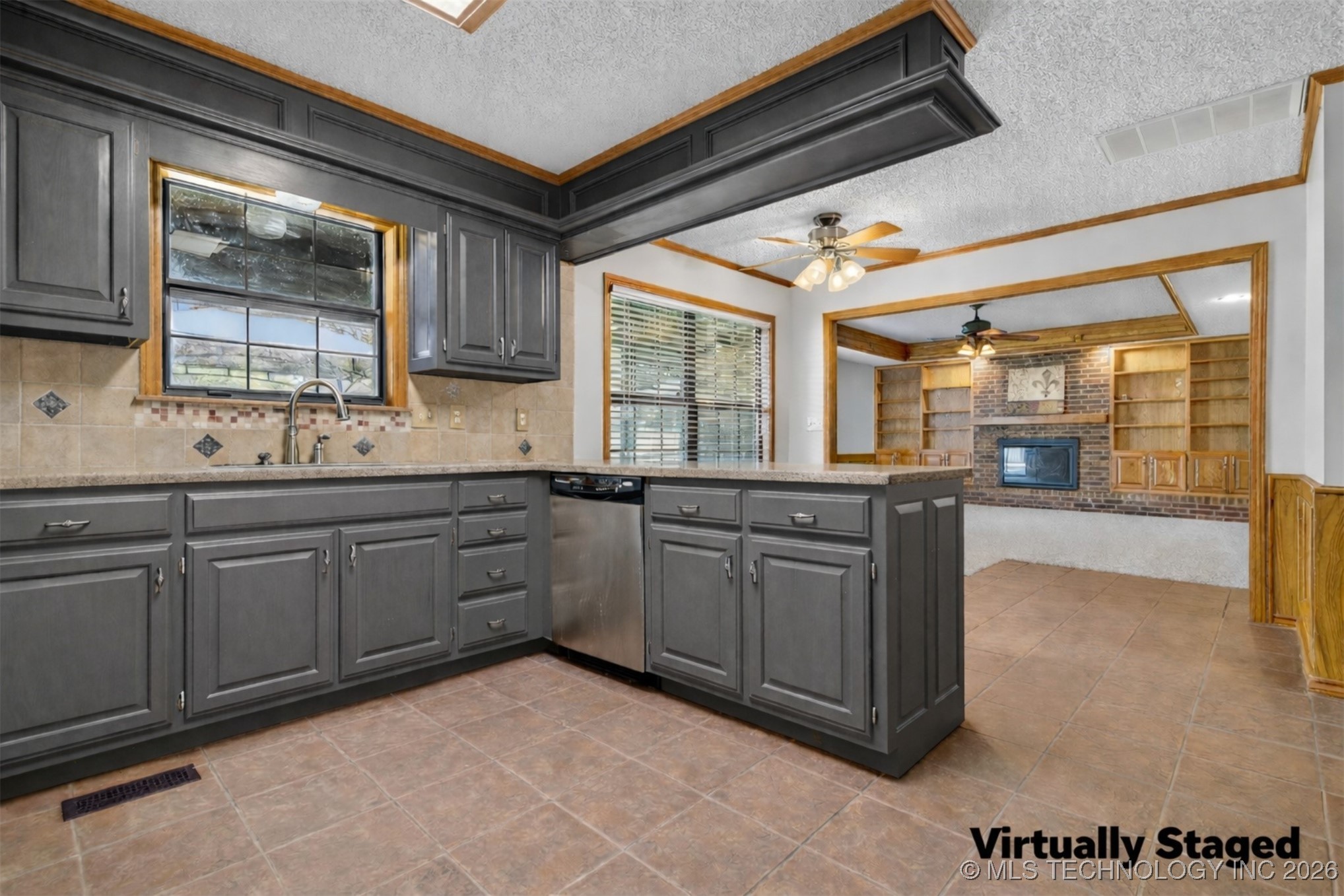 2925 Claremont Drive Property Photo 13