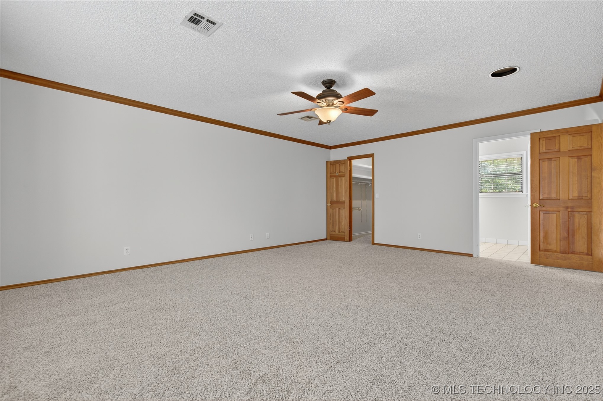 2925 Claremont Drive Property Photo 23