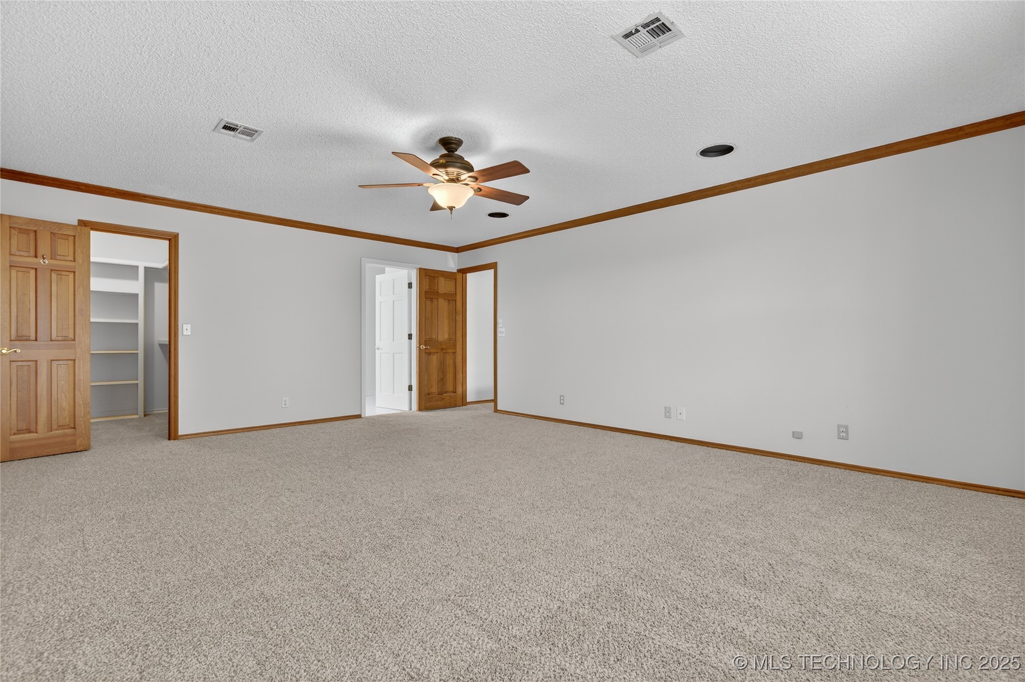 2925 Claremont Drive Property Photo 24