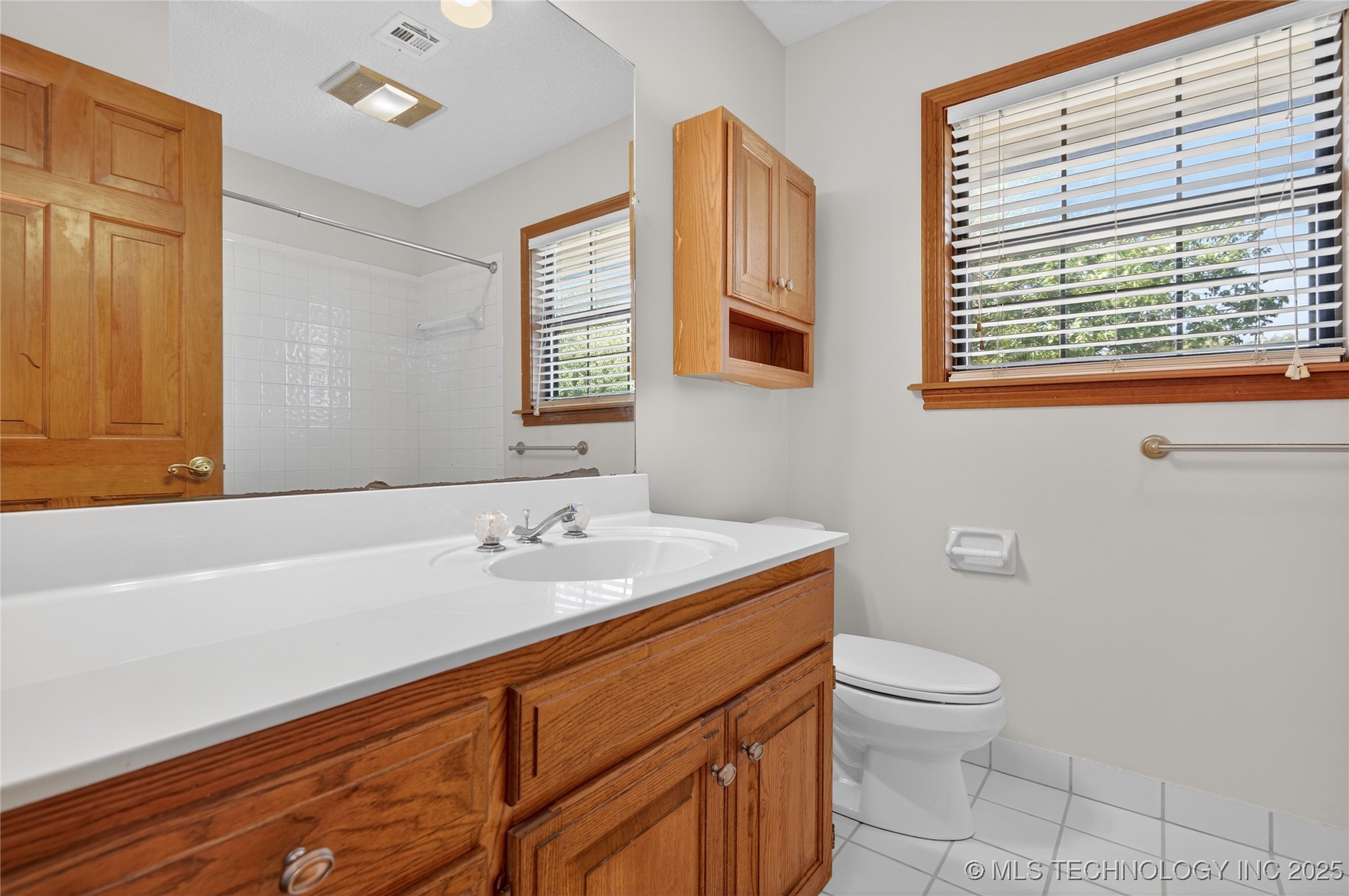 2925 Claremont Drive Property Photo 27