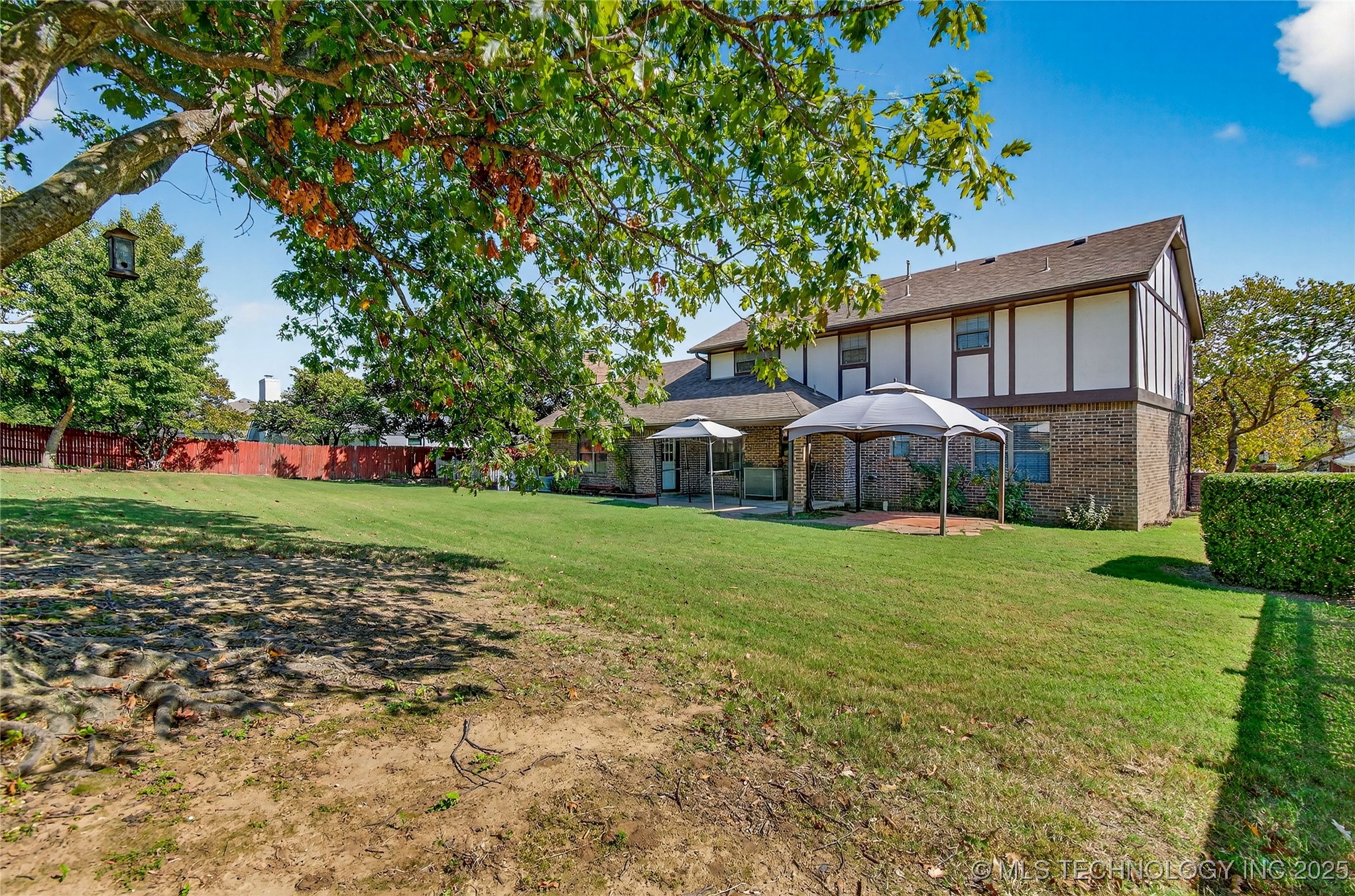 2925 Claremont Drive Property Photo 38