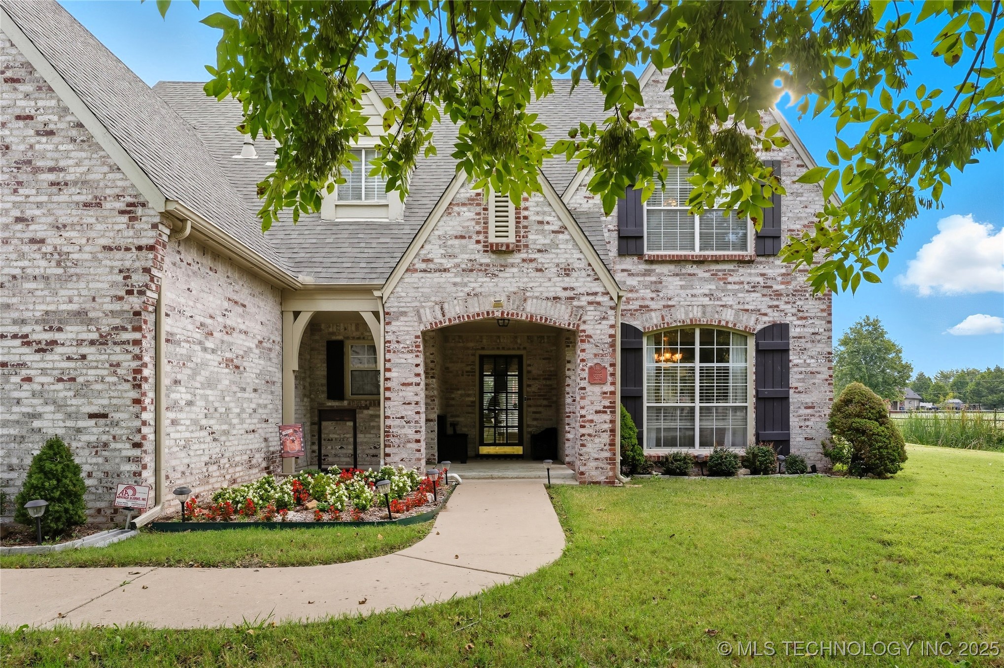 8219 N 175th East Avenue Property Photo 13