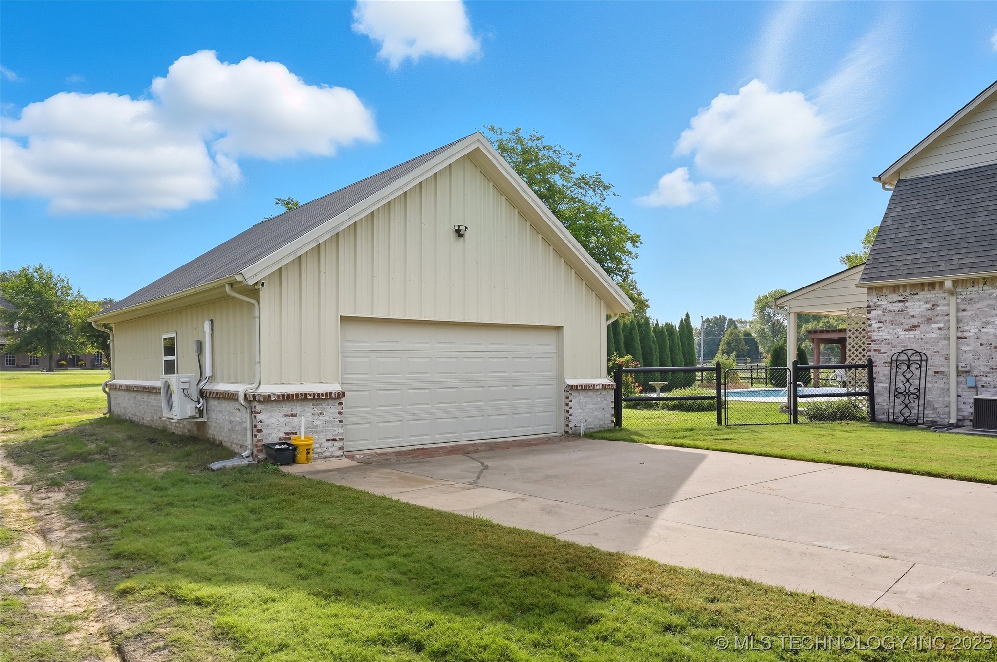 8219 N 175th East Avenue Property Photo 73