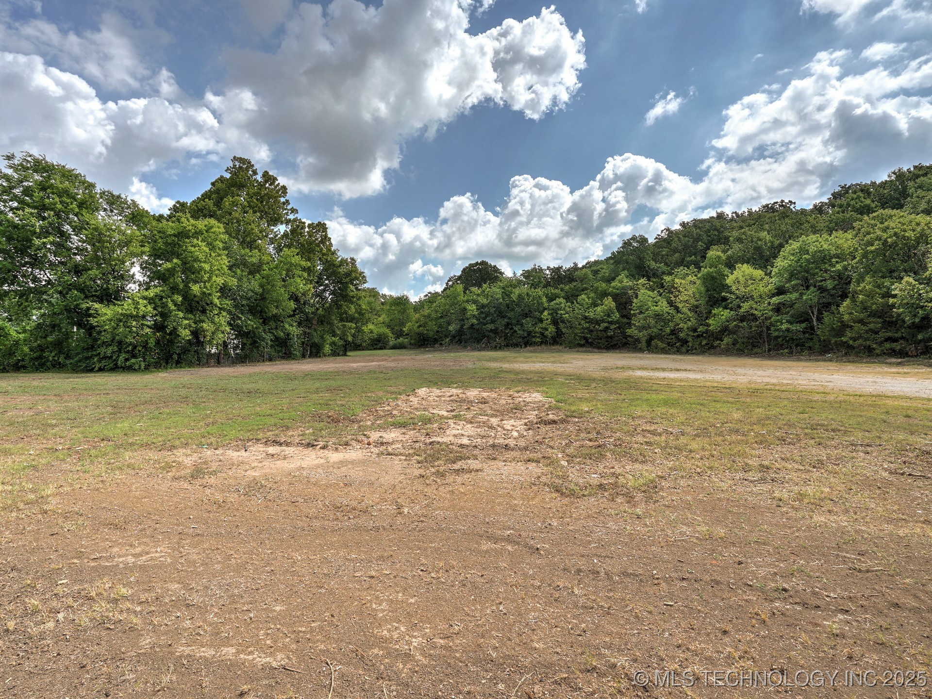 215 S Hawthorne Street Property Photo 10