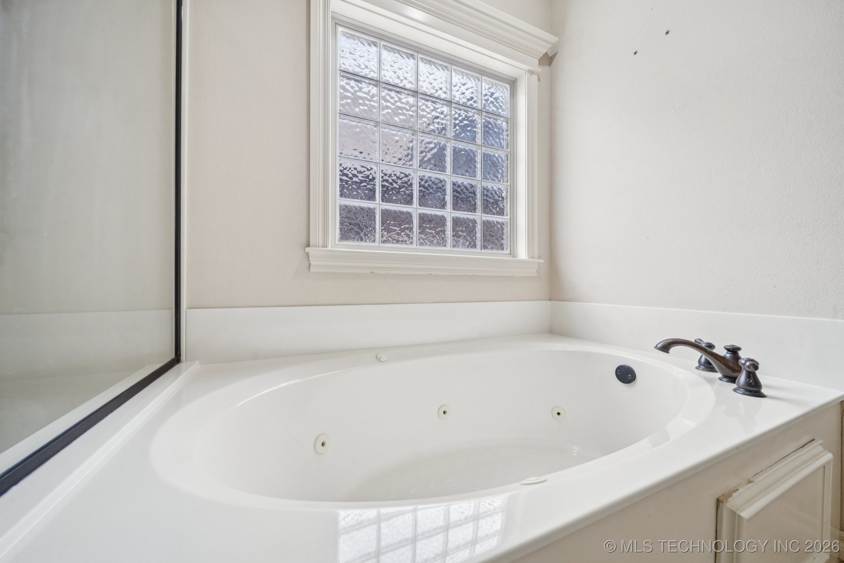 2717 E 140th Place S Property Photo 25