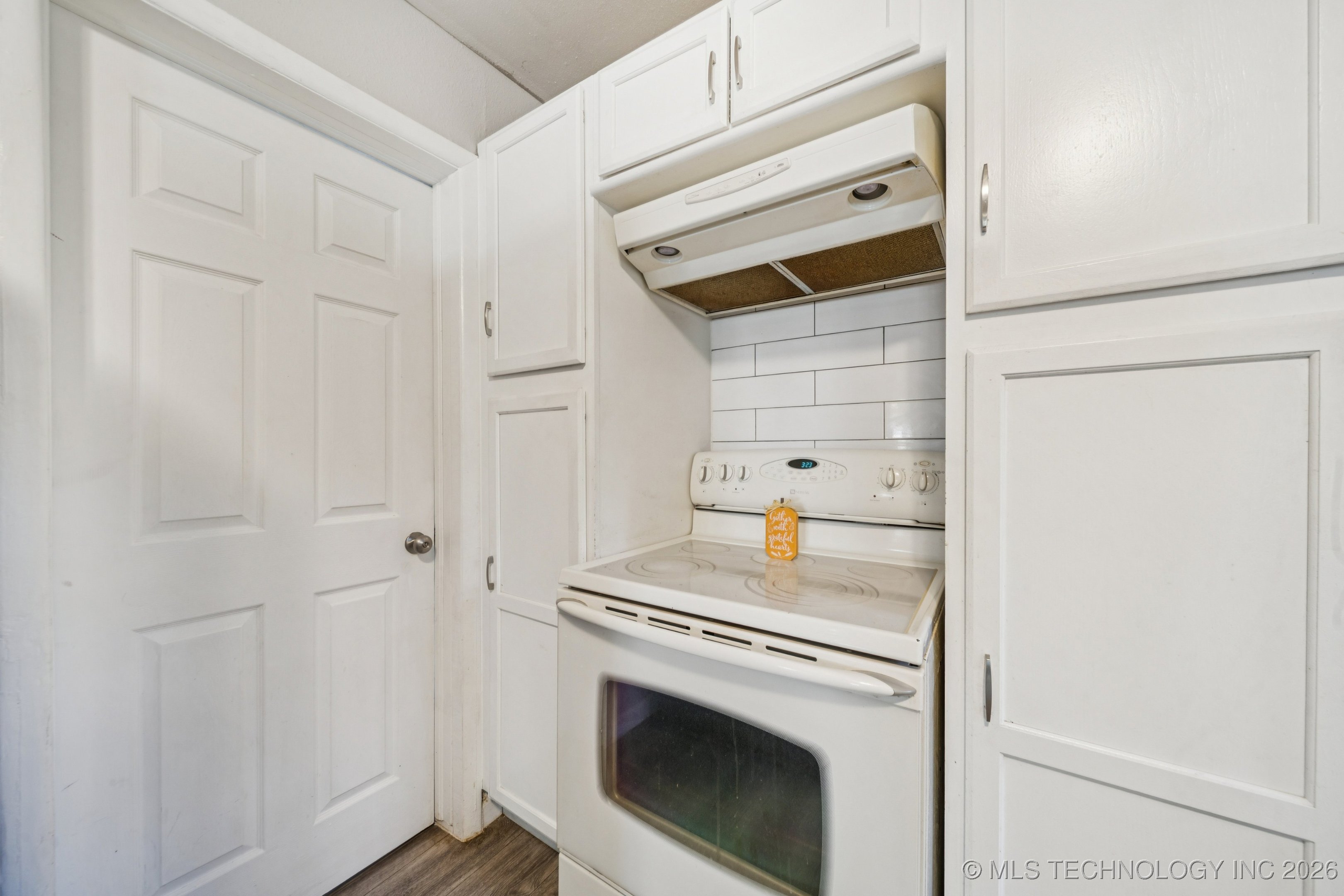 1106 N Alabama Avenue Property Photo 13