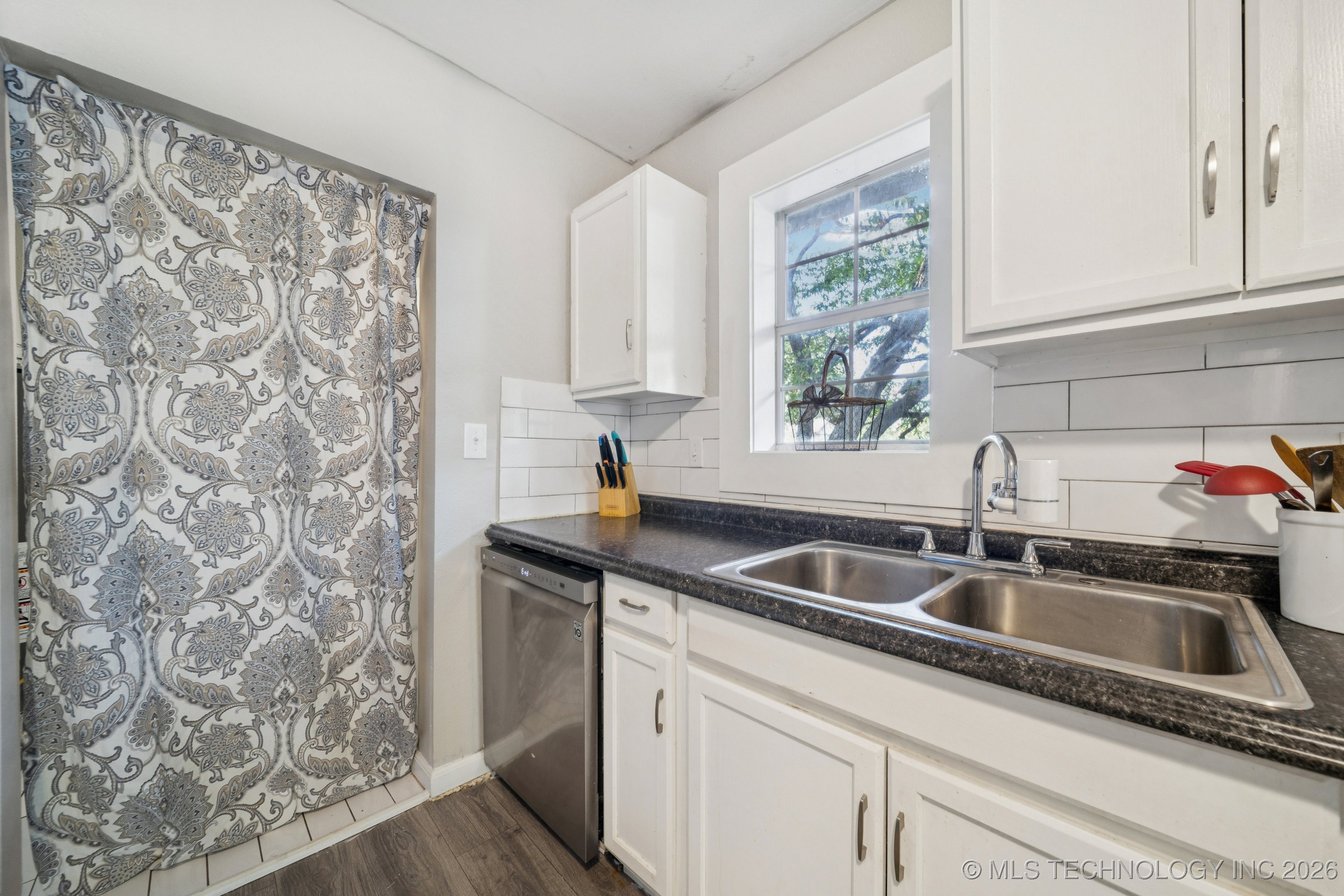 1106 N Alabama Avenue Property Photo 14