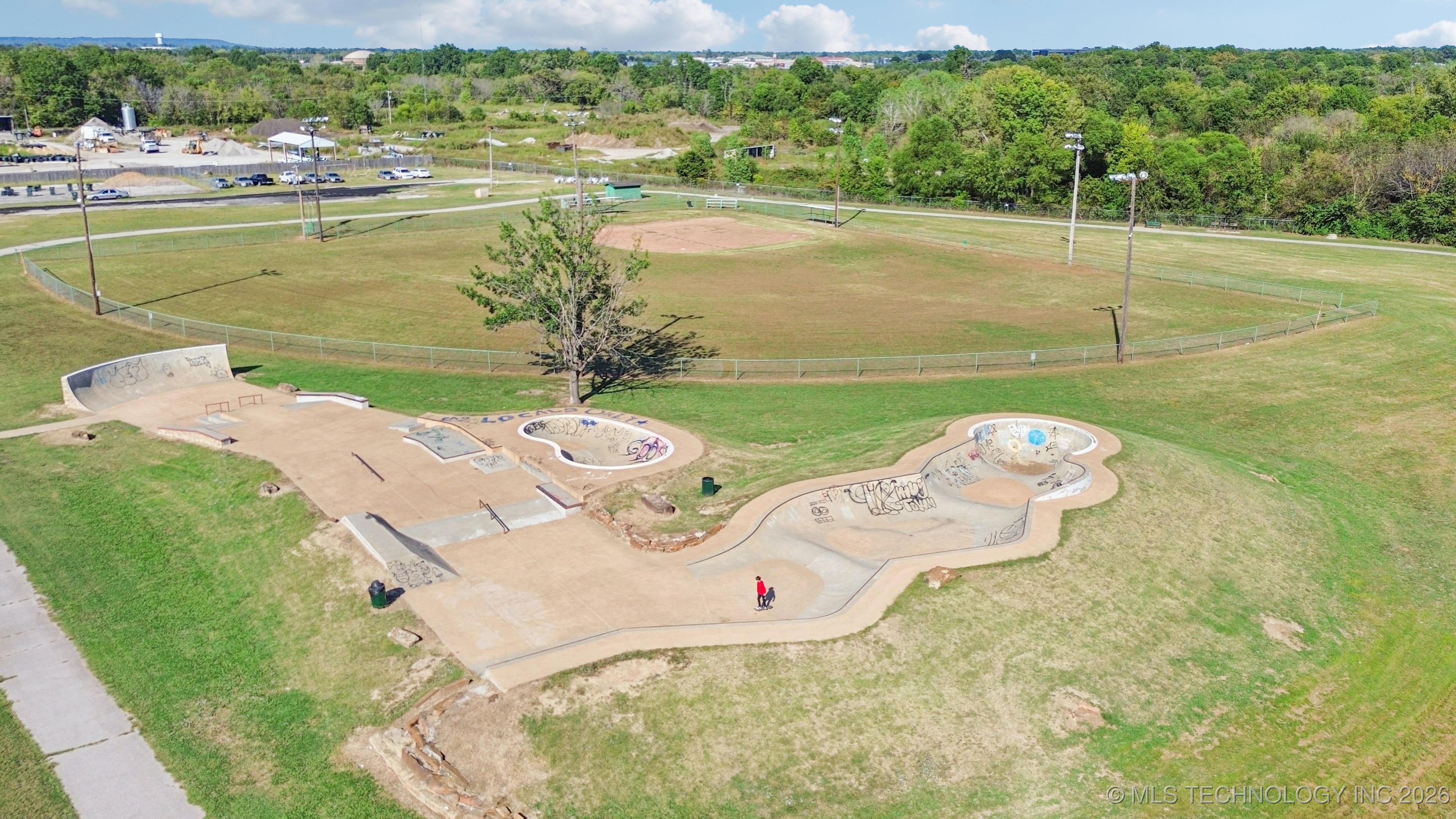 1106 N Alabama Avenue Property Photo 32