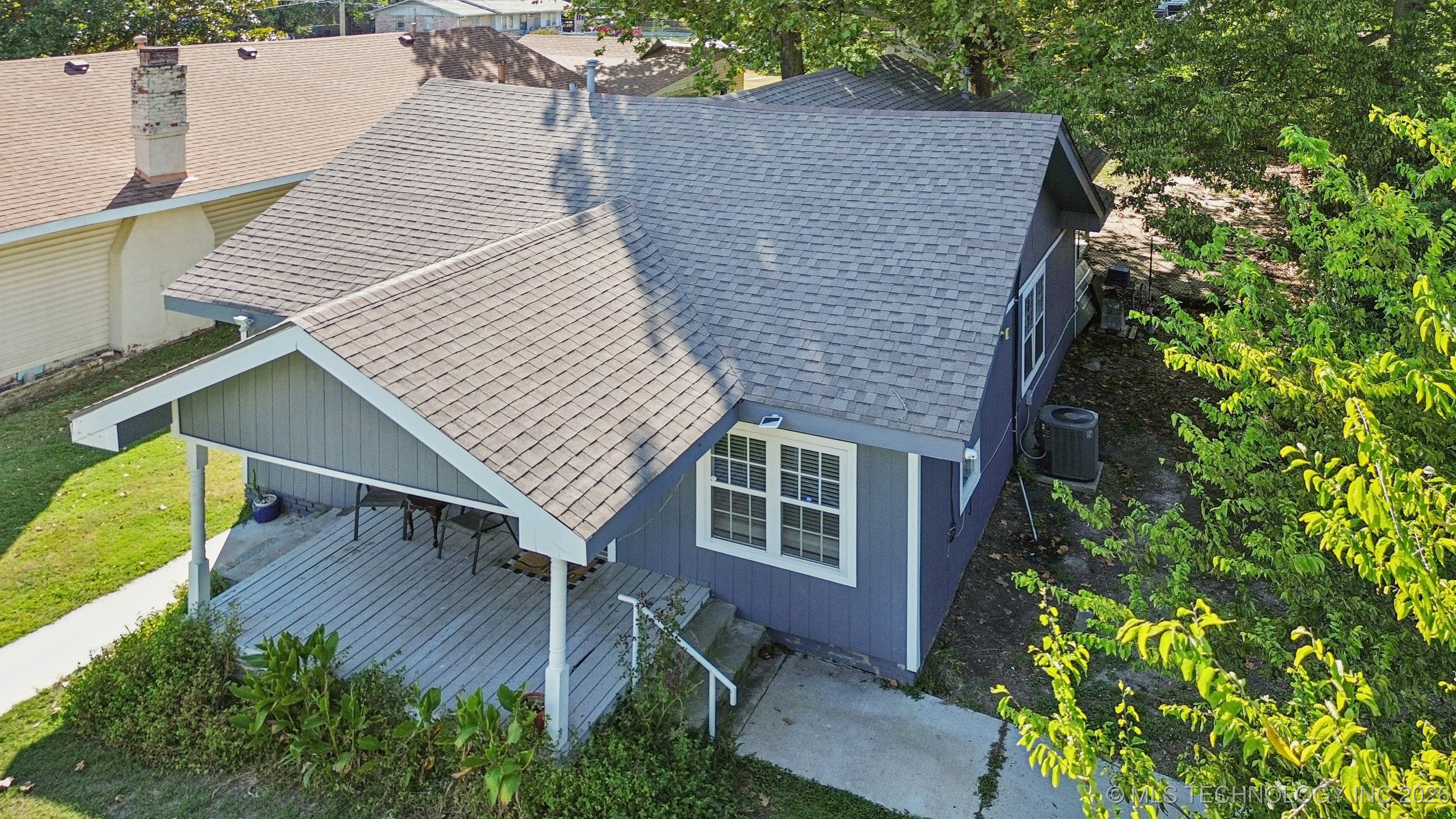 1106 N Alabama Avenue Property Photo 37