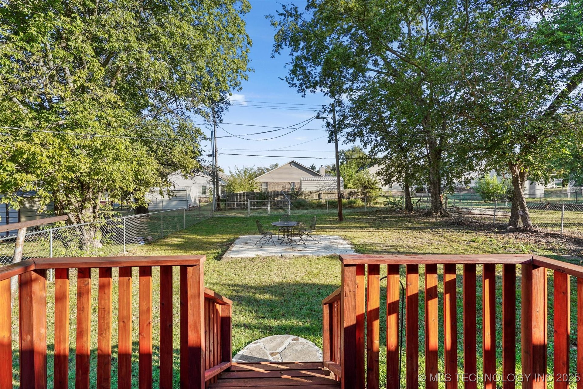 1137 E Perkins Avenue Property Photo 13