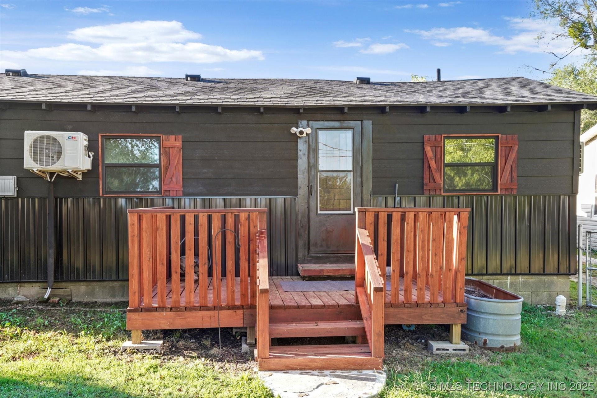 1137 E Perkins Avenue Property Photo 16