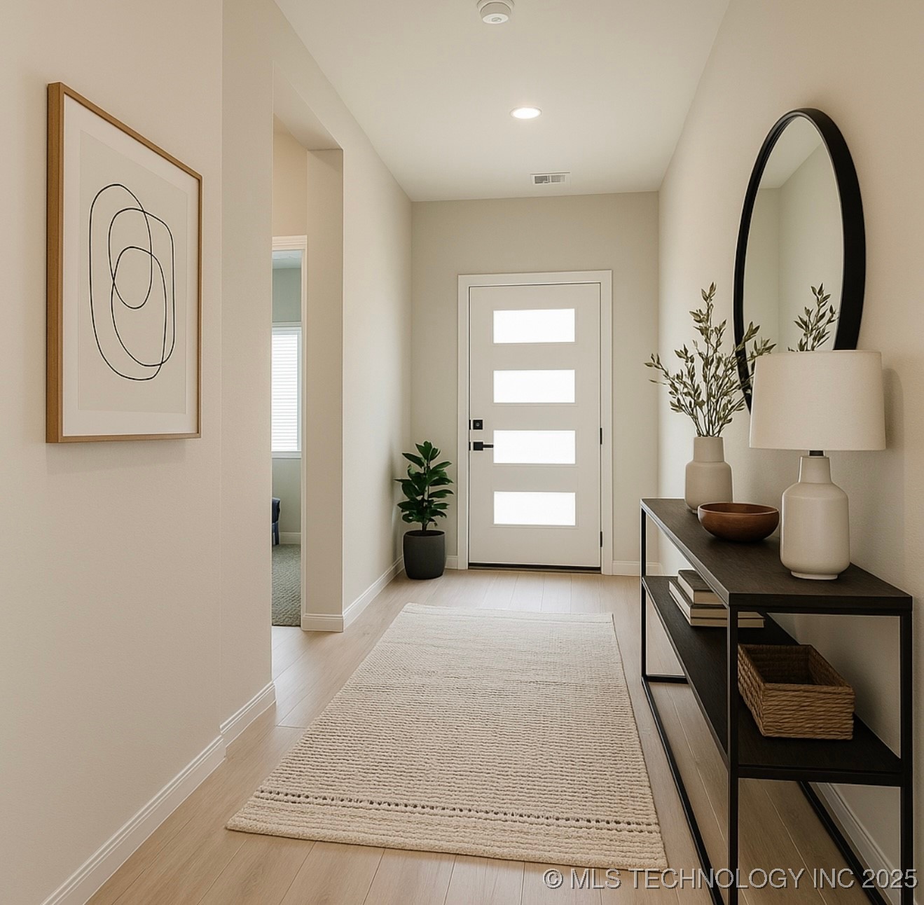 2416 W Birmingham Street Property Photo 3