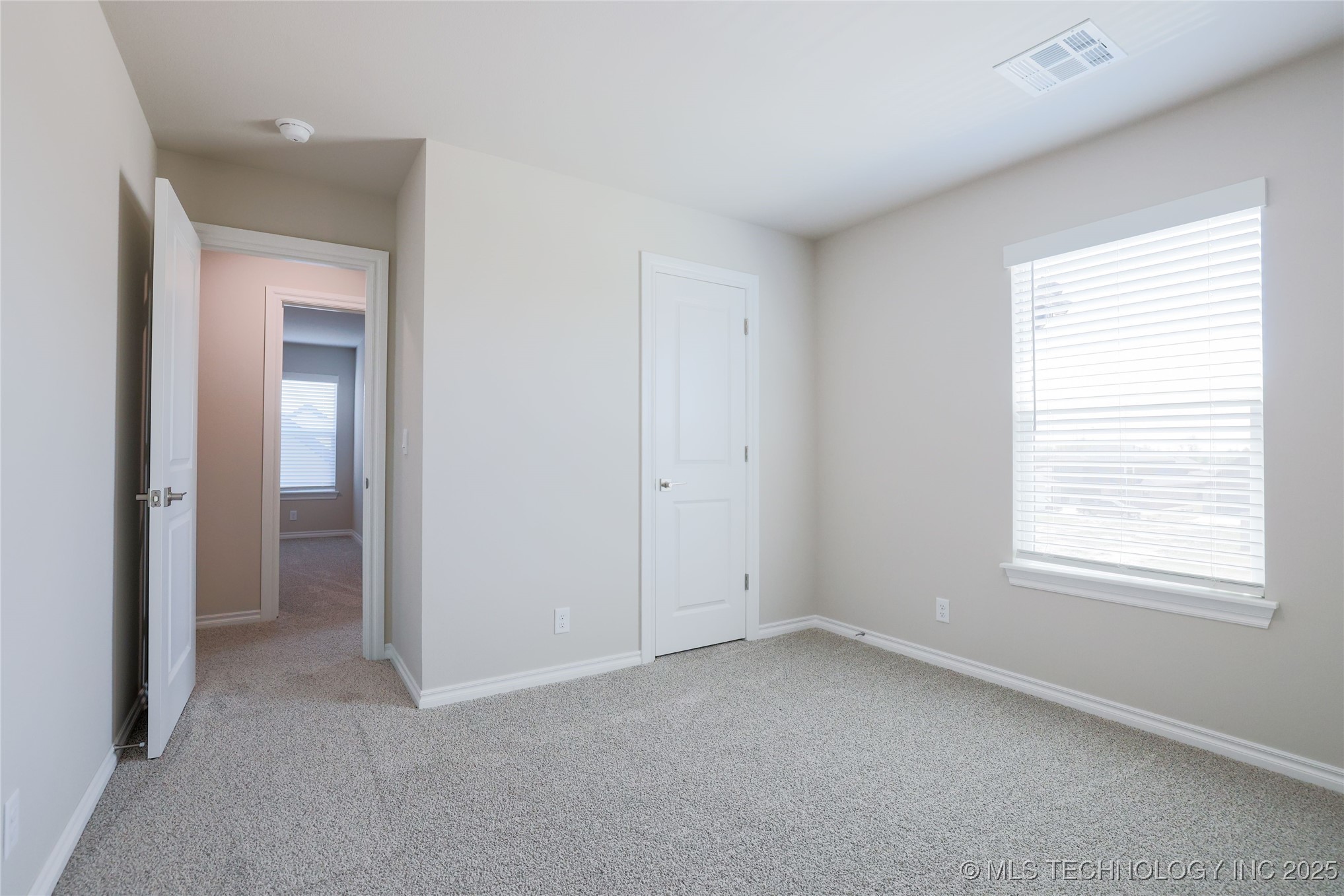 2416 W Birmingham Street Property Photo 18