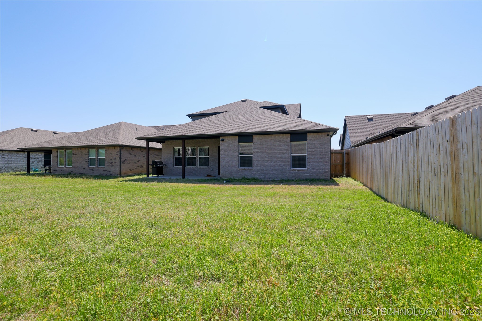 2416 W Birmingham Street Property Photo 24