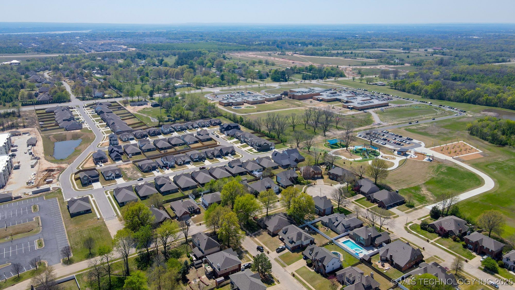 2416 W Birmingham Street Property Photo 30