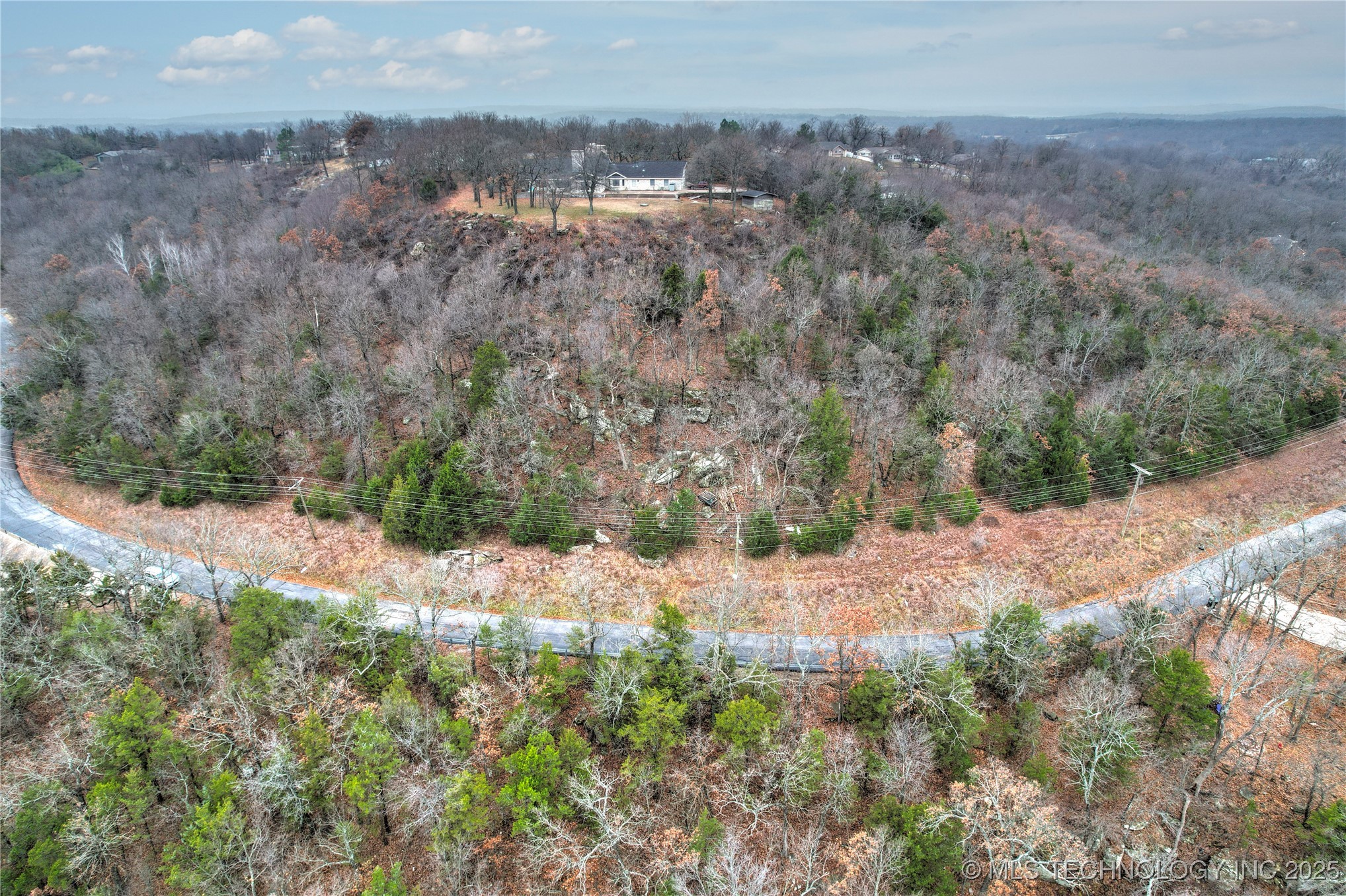 2496 W Lakeshore Drive Property Photo 1